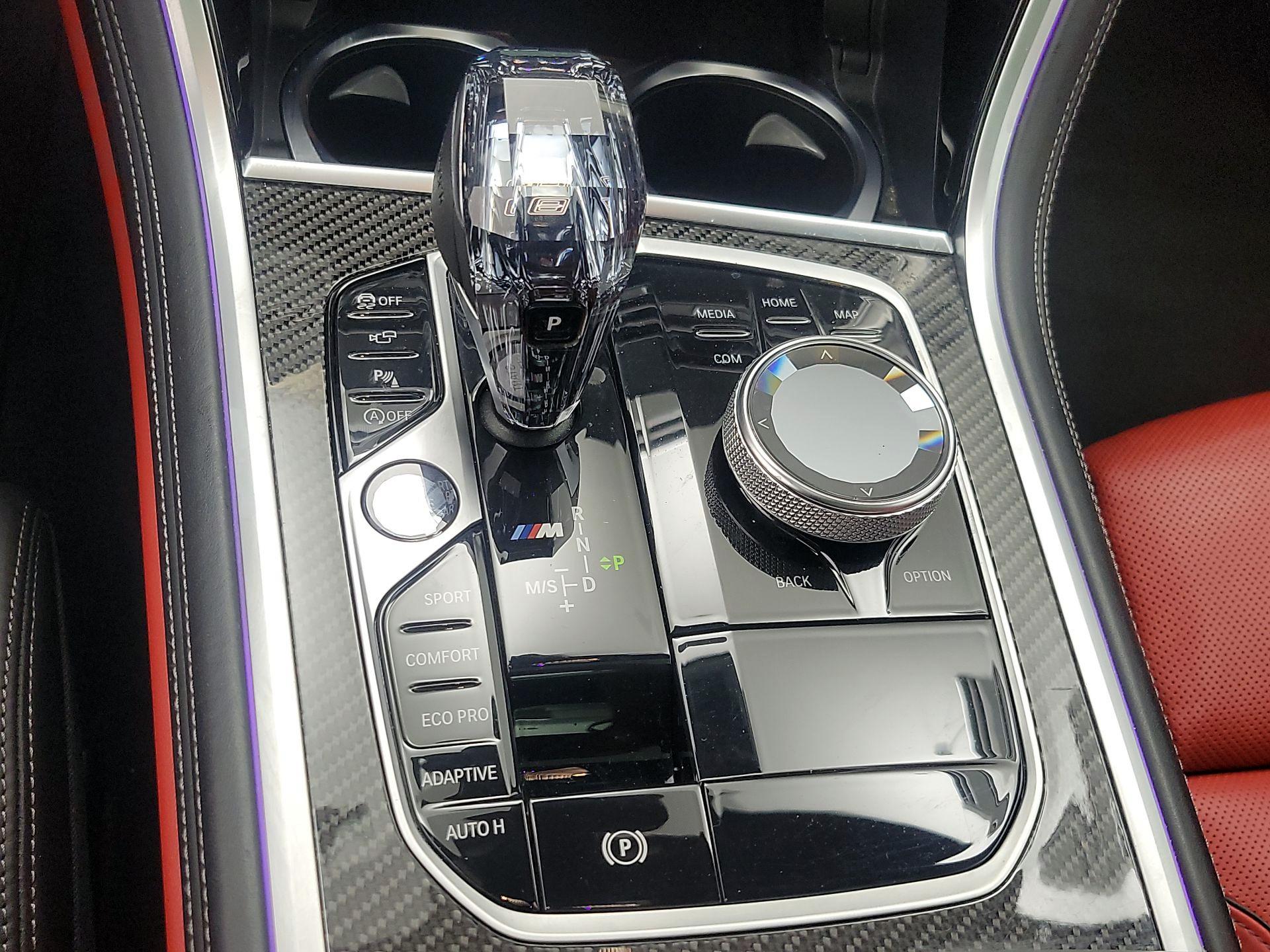 Thumbnail: 2022 BMW 8 Series - 18