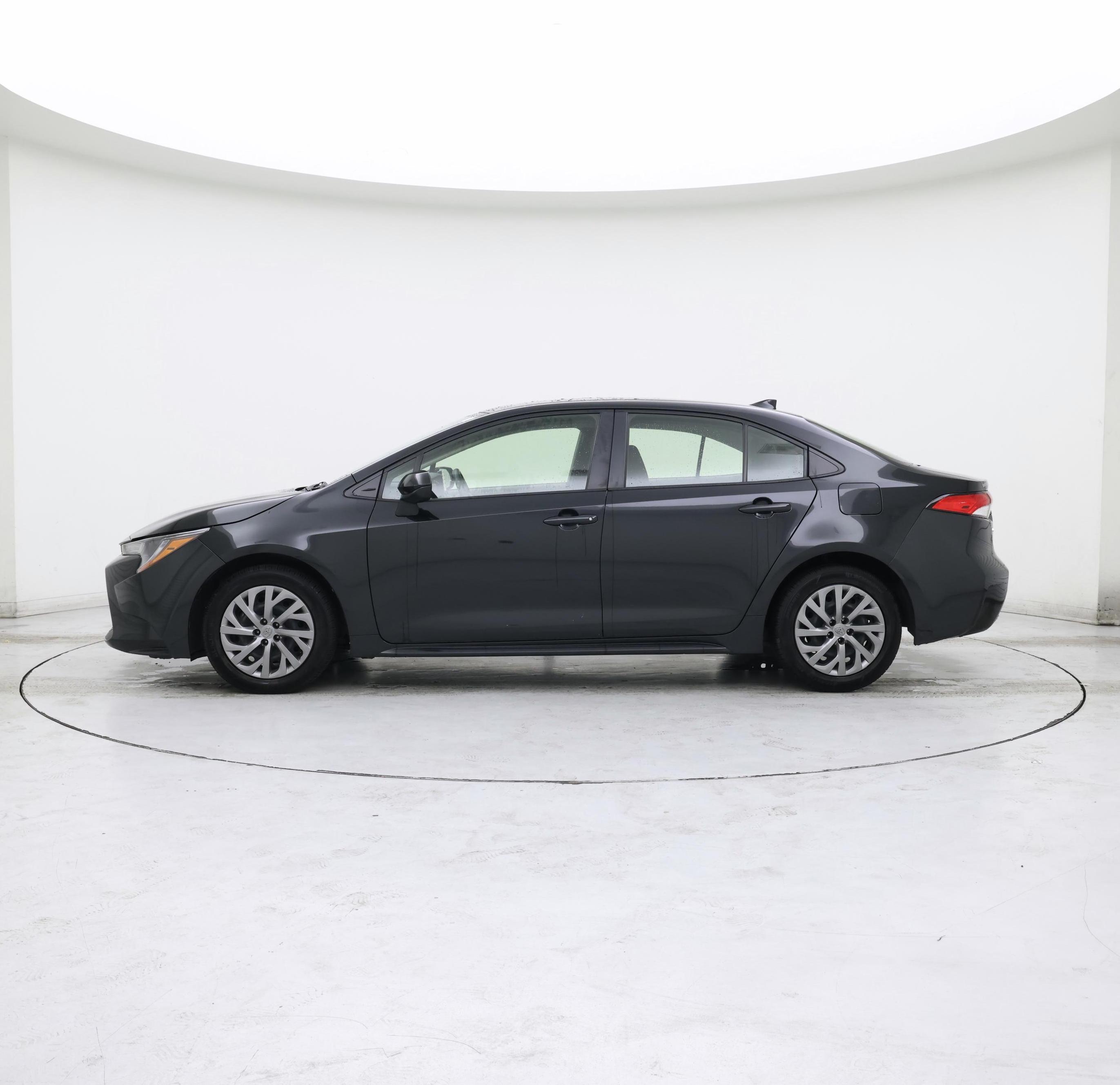 Thumbnail: 2022 Toyota Corolla - 3