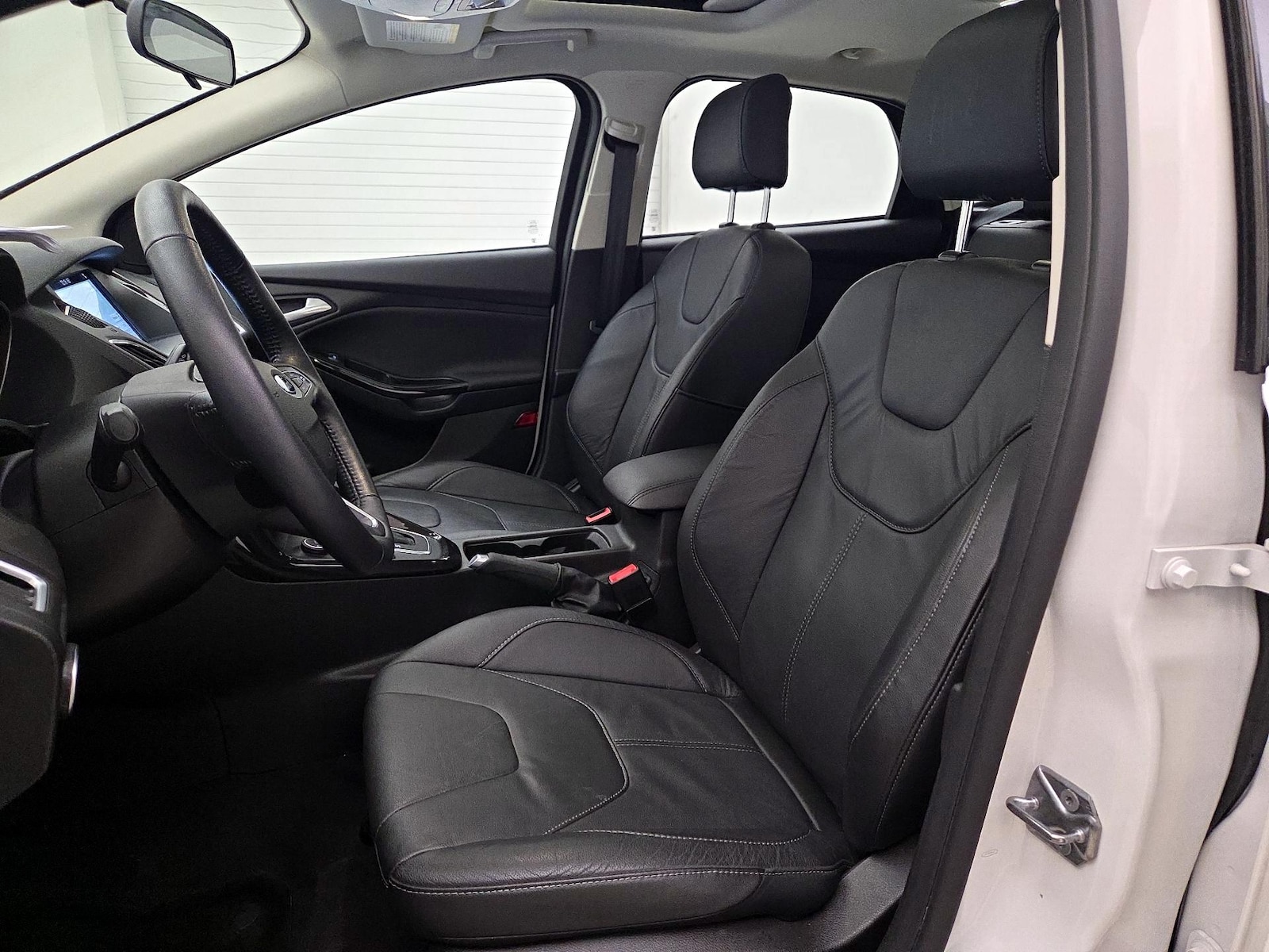 2016 Ford Focus Titanium - Photo 12
