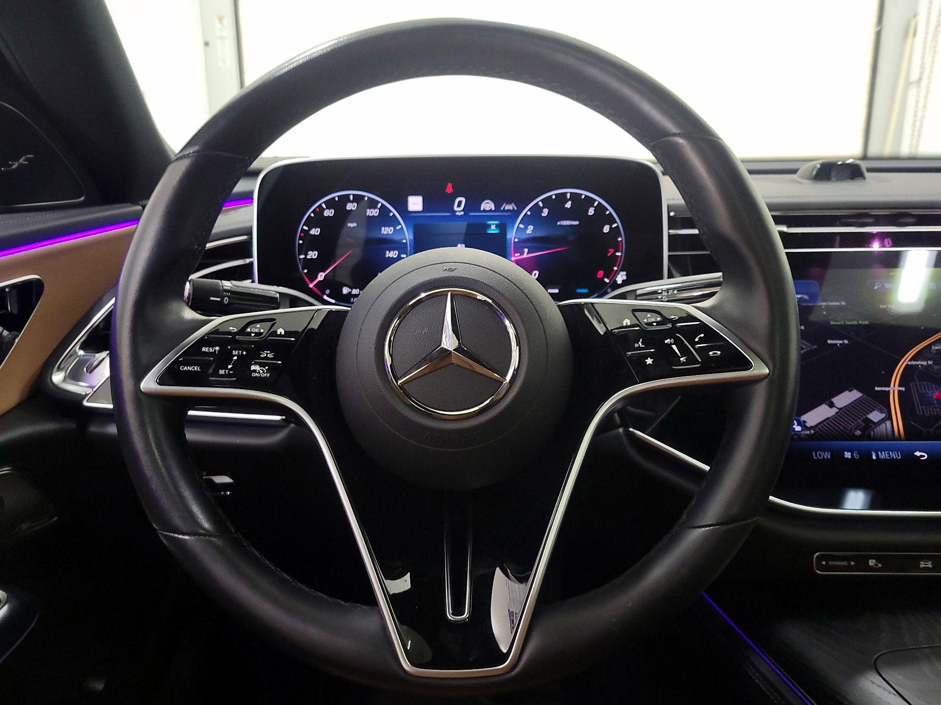 Thumbnail: 2024 Mercedes-Benz E-Class - 10