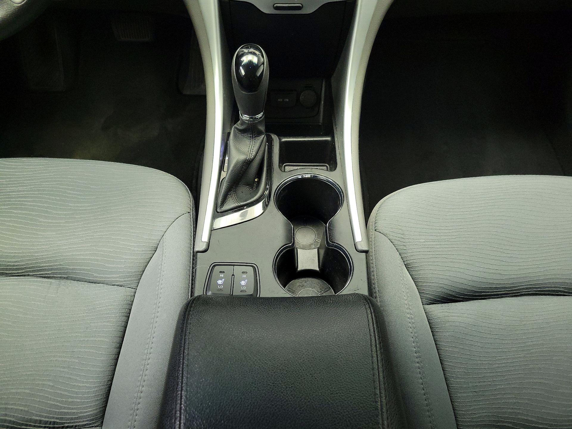 Thumbnail: 2015 Hyundai Sonata - 17