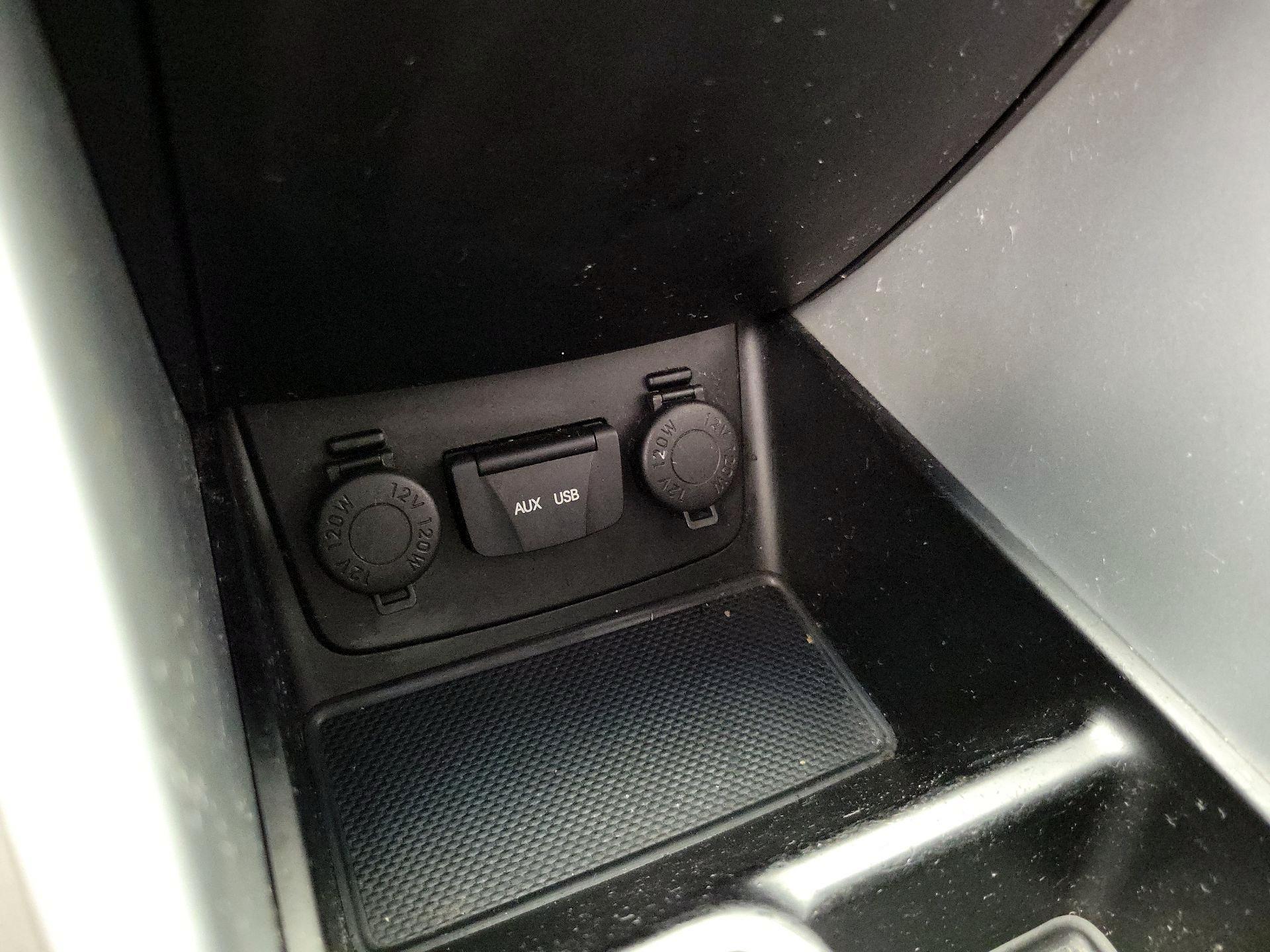 Thumbnail: 2015 Hyundai Sonata - 18