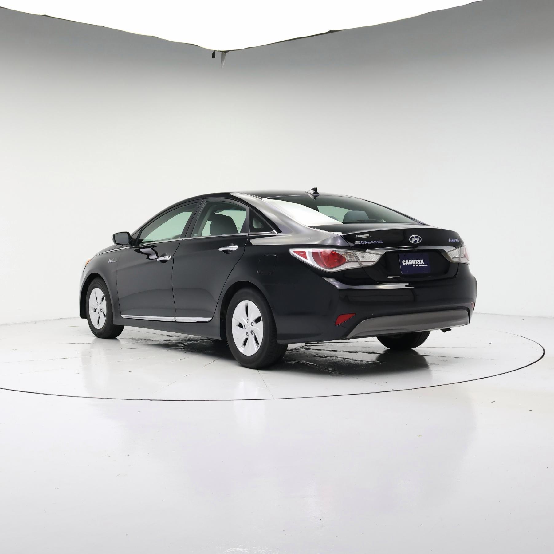 Thumbnail: 2015 Hyundai Sonata - 2