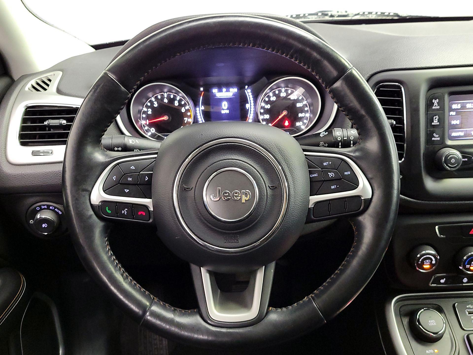 Thumbnail: 2018 Jeep Compass - 10