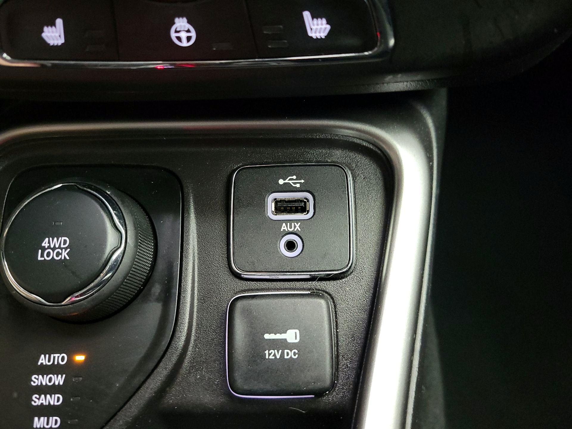 Thumbnail: 2018 Jeep Compass - 18