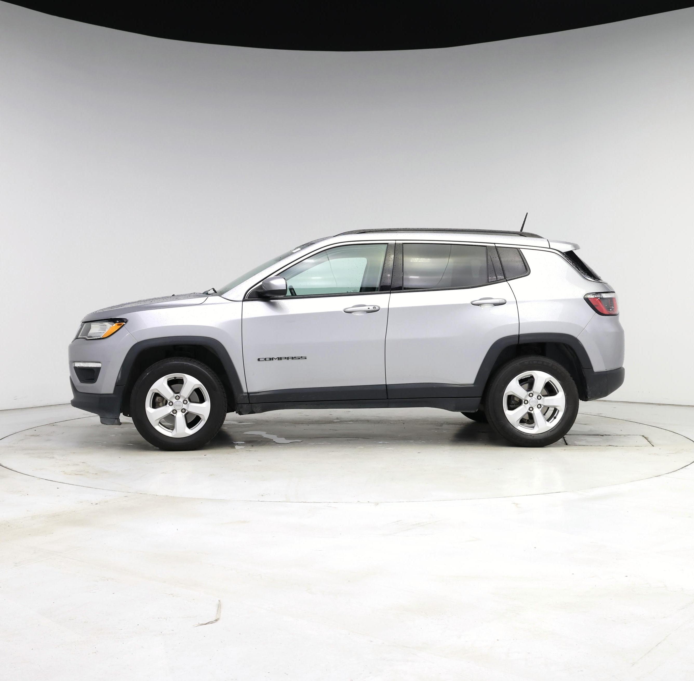 Thumbnail: 2018 Jeep Compass - 3