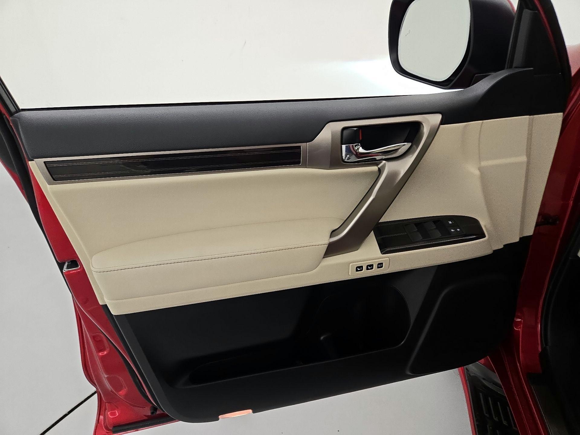 Thumbnail: 2021 Lexus GX - 12