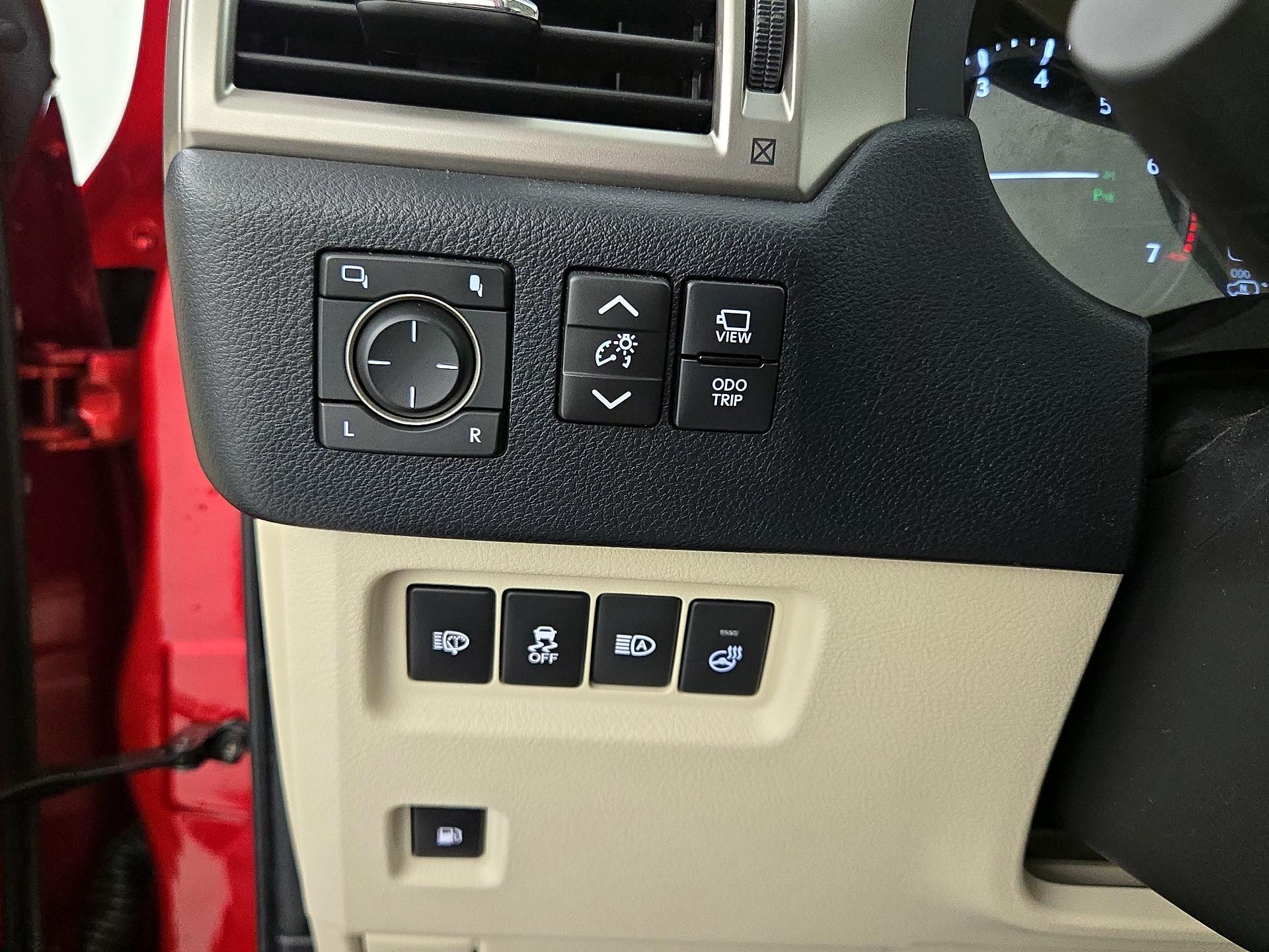 Thumbnail: 2021 Lexus GX - 13