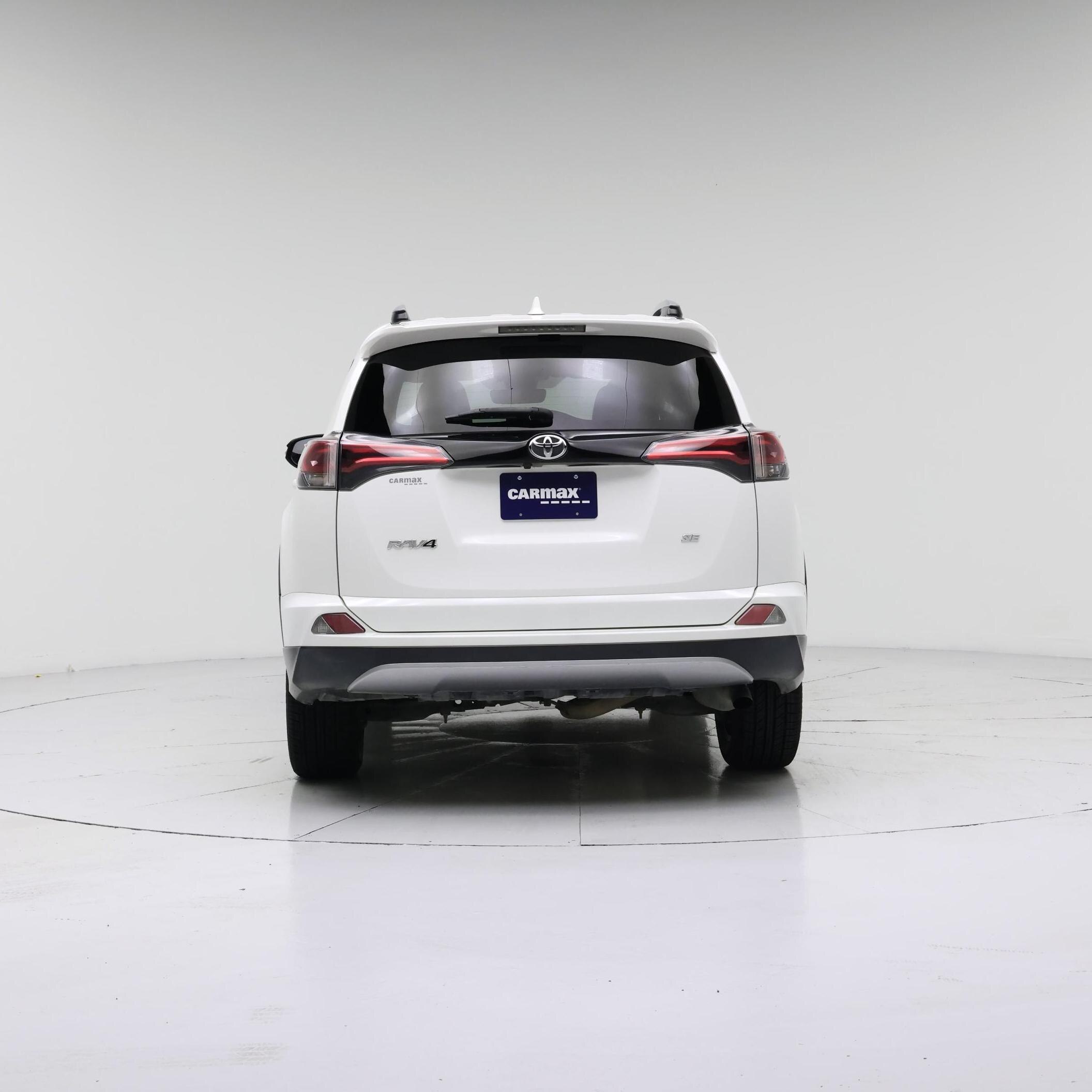 Thumbnail: 2018 Toyota RAV4 - 6