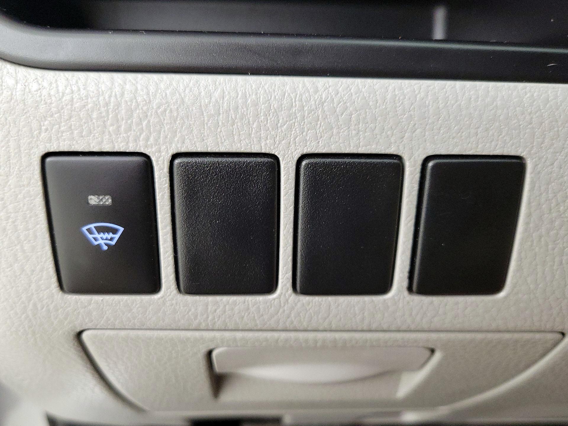 Thumbnail: 2016 Toyota Highlander - 13