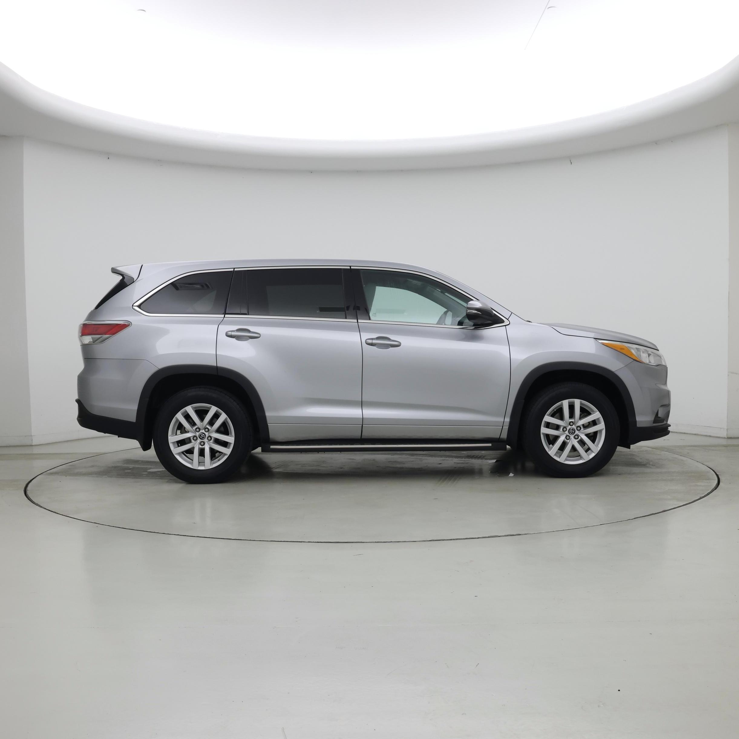 Thumbnail: 2016 Toyota Highlander - 7
