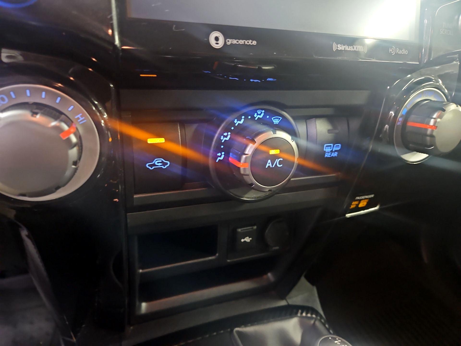 Thumbnail: 2022 Toyota 4Runner - 16