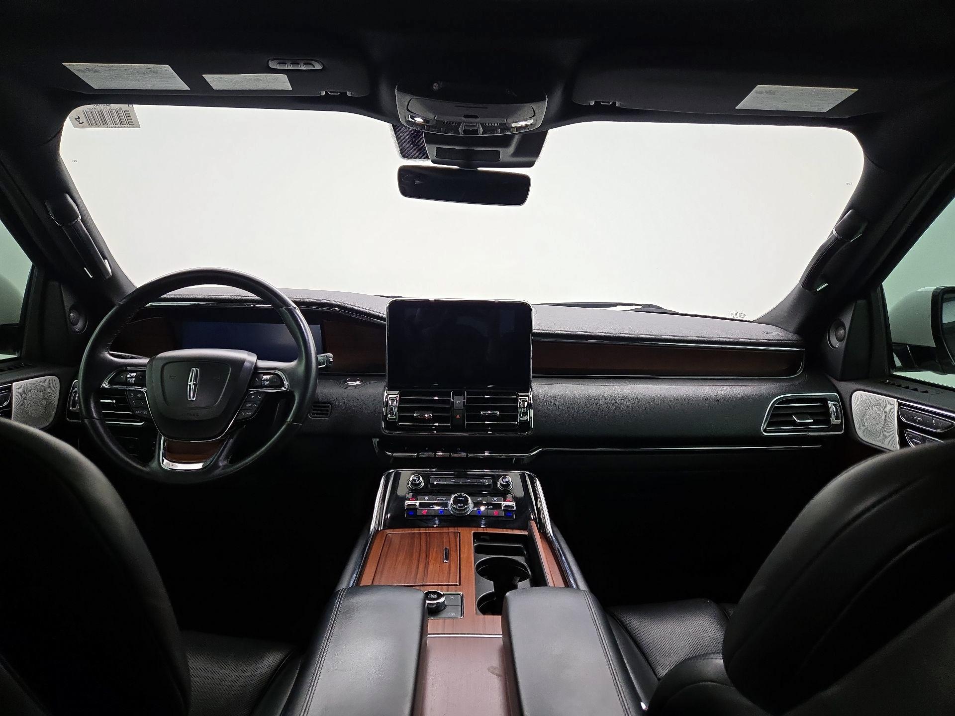 Thumbnail: 2020 Lincoln Navigator - 9