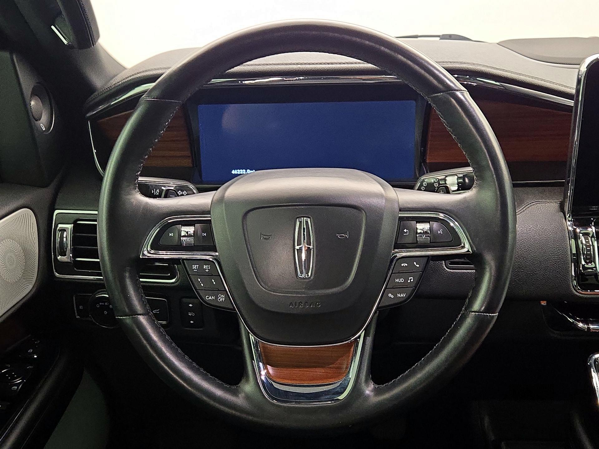 Thumbnail: 2020 Lincoln Navigator - 10