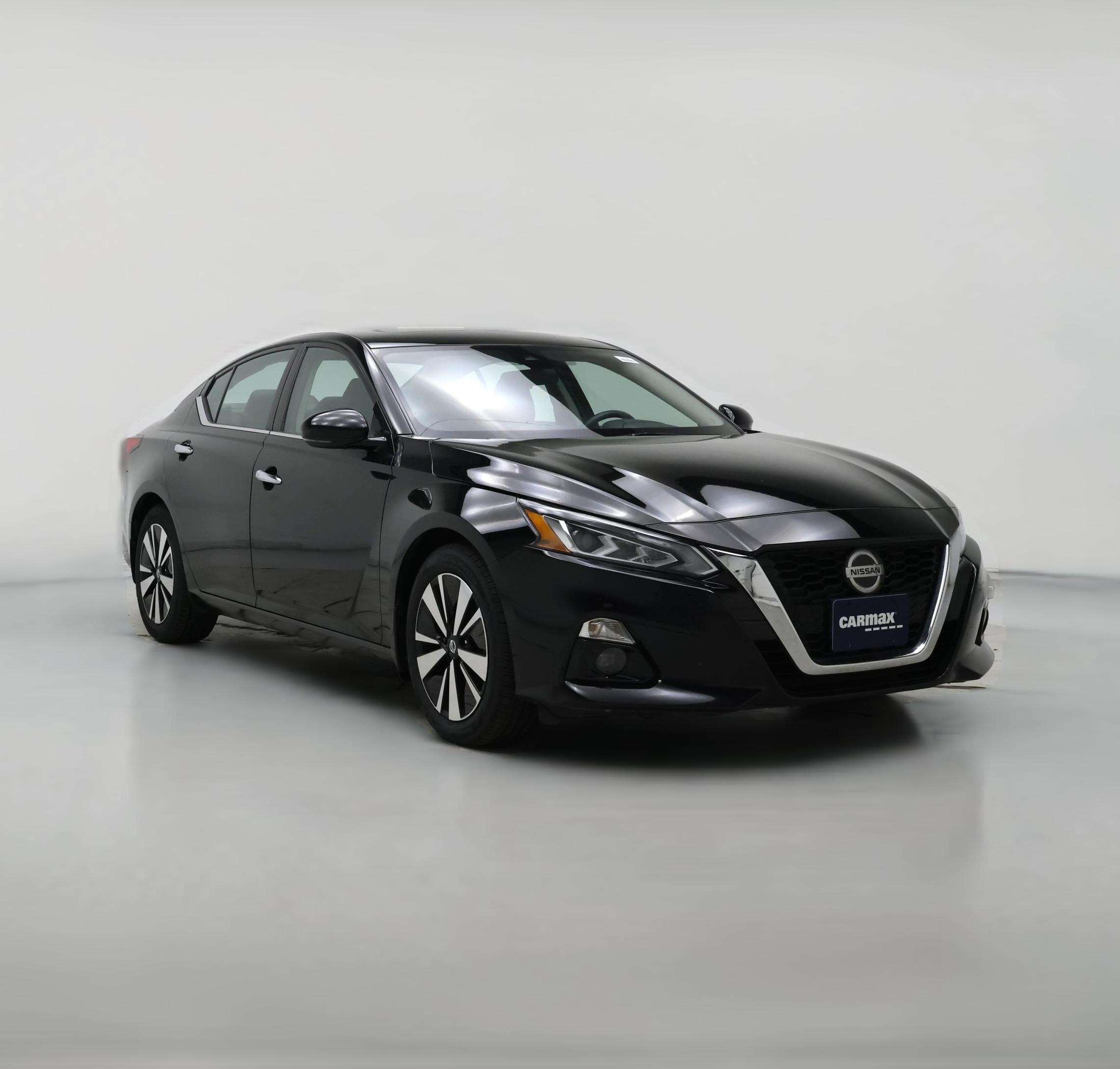 Thumbnail: 2022 Nissan Altima - 1