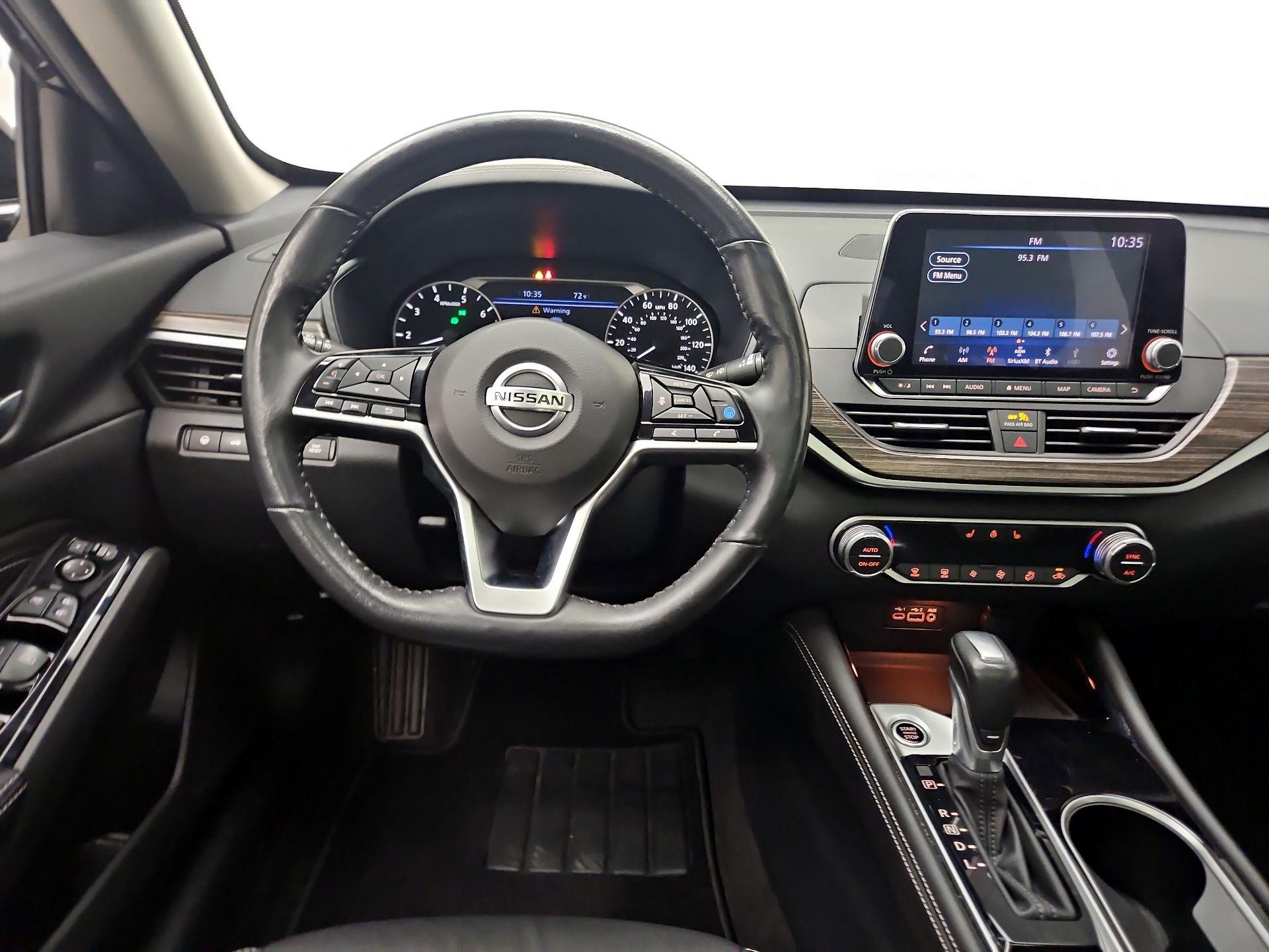 Thumbnail: 2022 Nissan Altima - 10