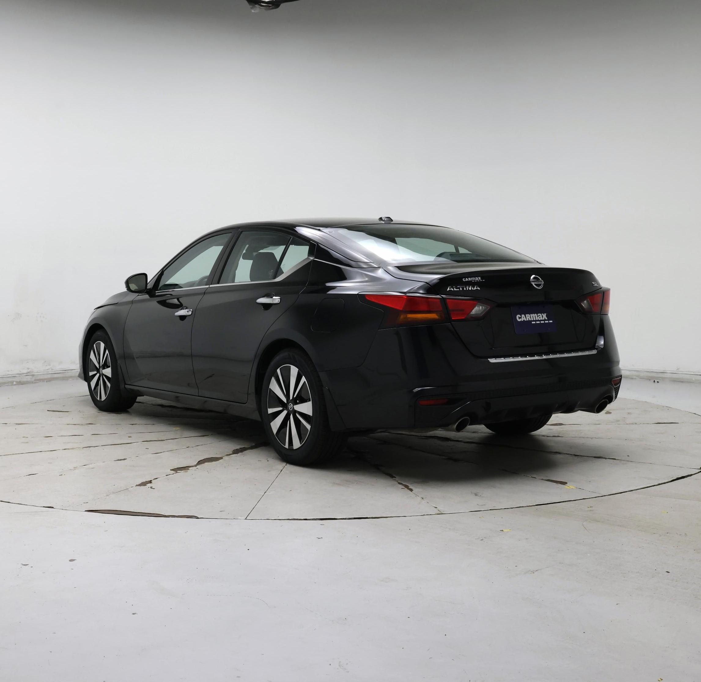Thumbnail: 2022 Nissan Altima - 2
