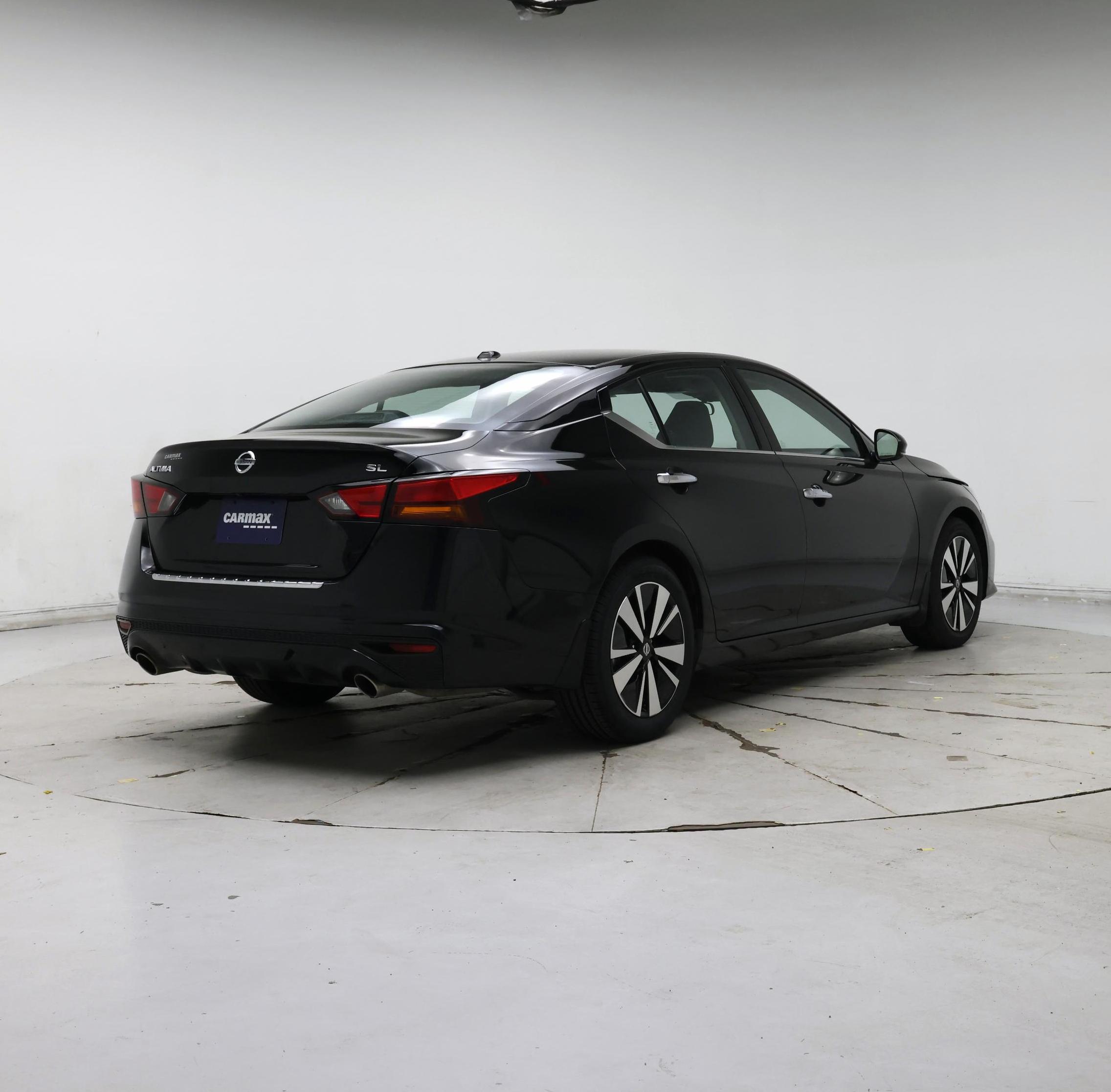 Thumbnail: 2022 Nissan Altima - 8