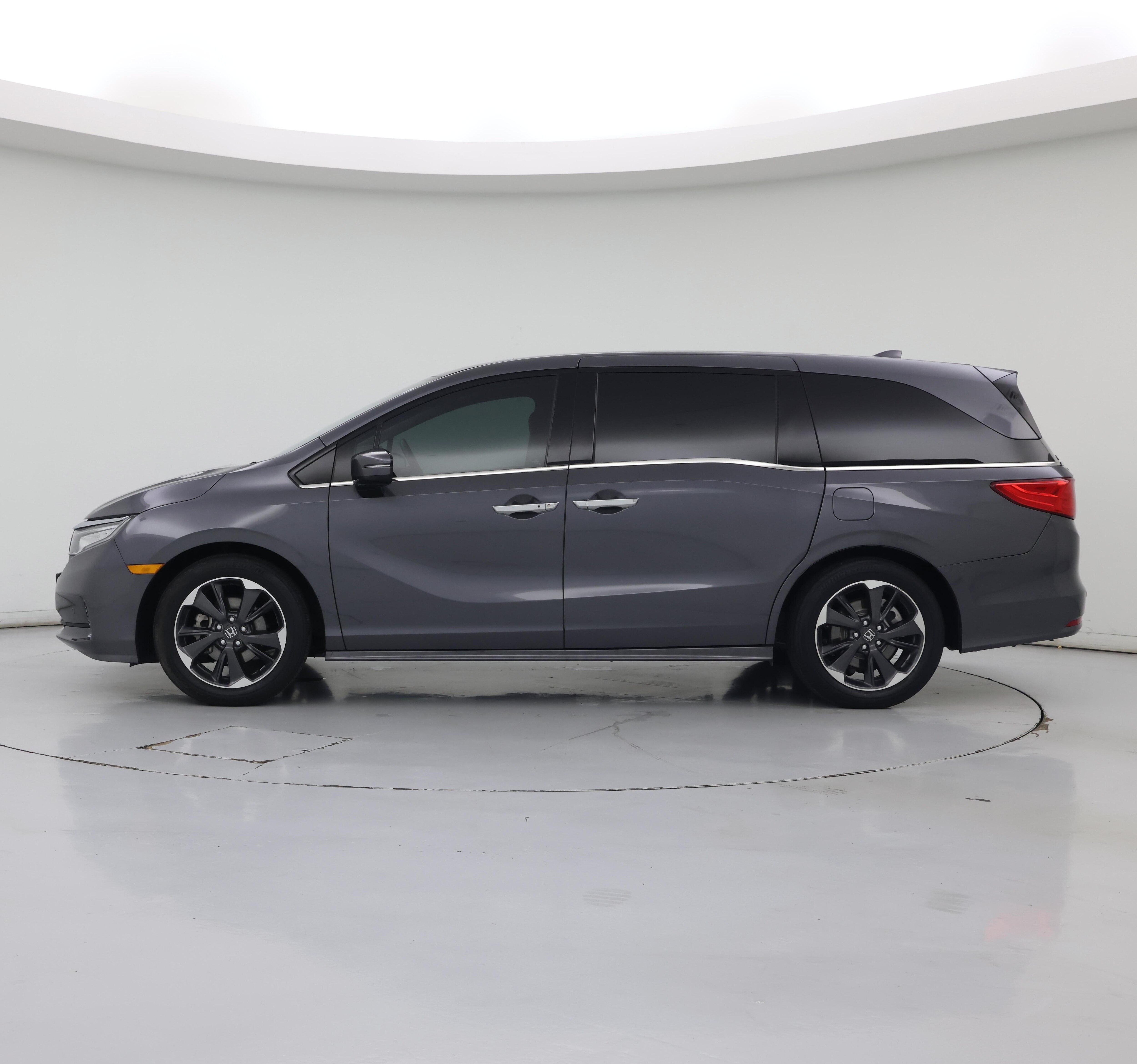 Thumbnail: 2022 Honda Odyssey - 3