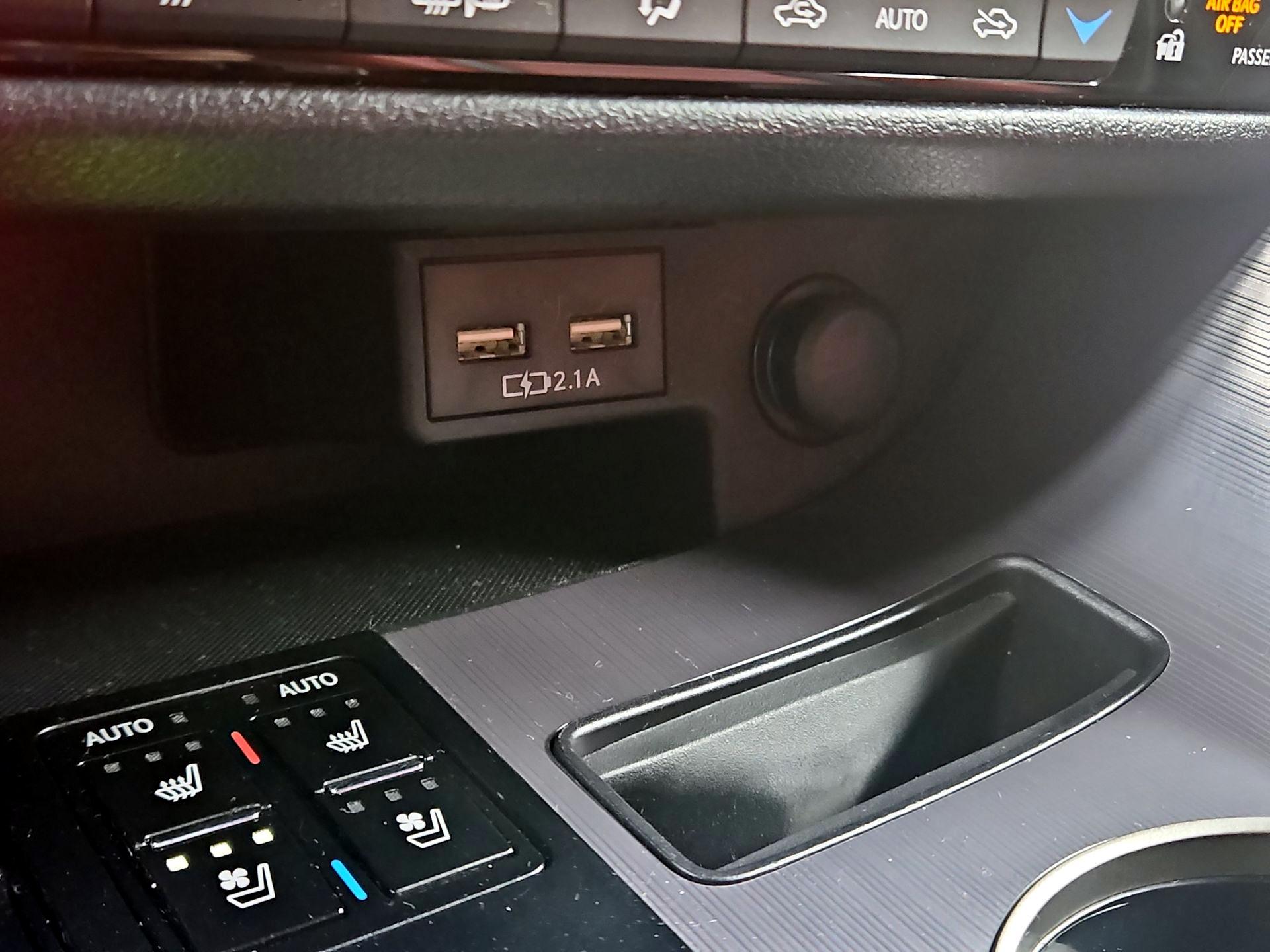 Thumbnail: 2020 Lexus RX - 19