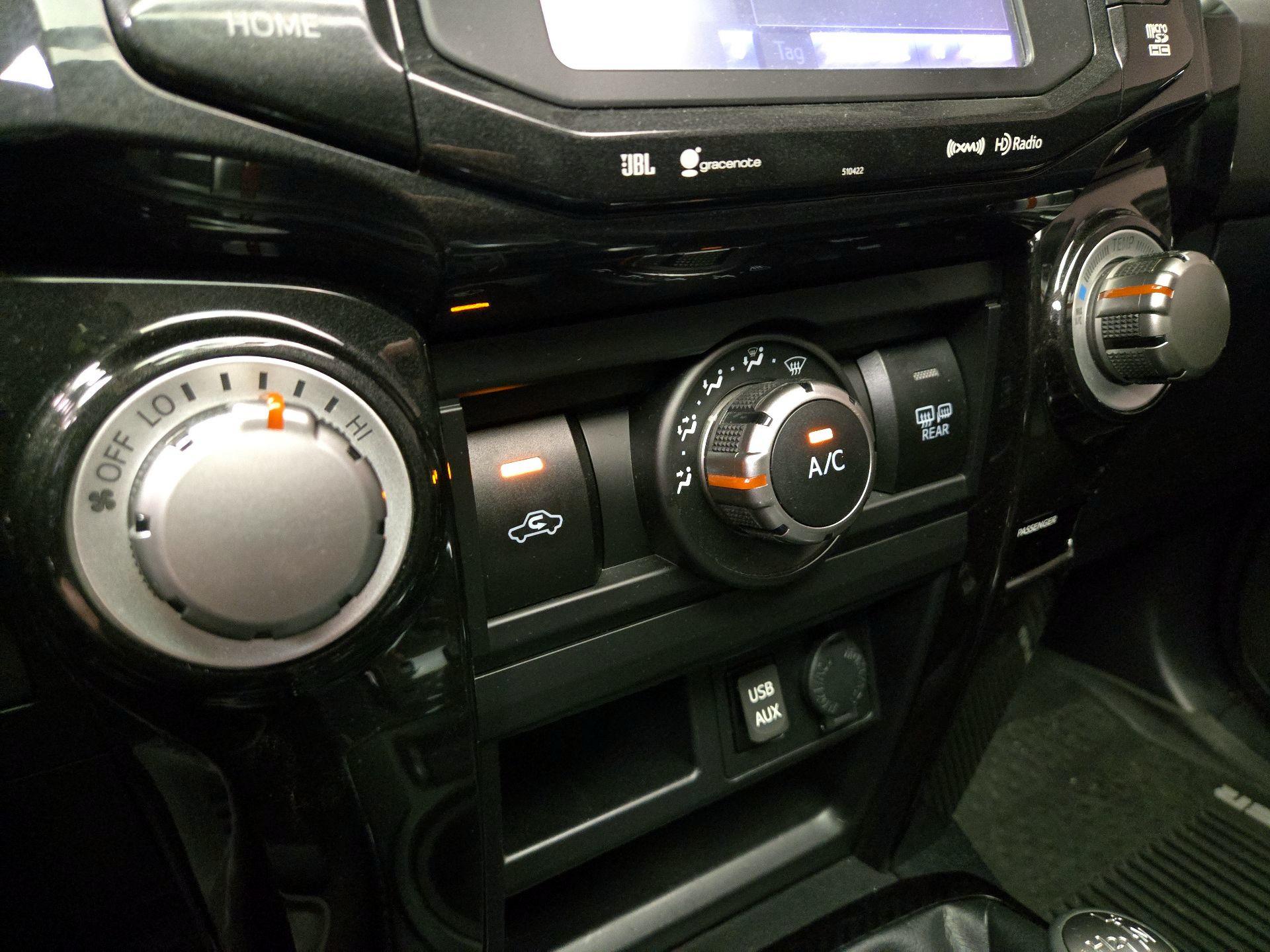 Thumbnail: 2019 Toyota 4Runner - 17