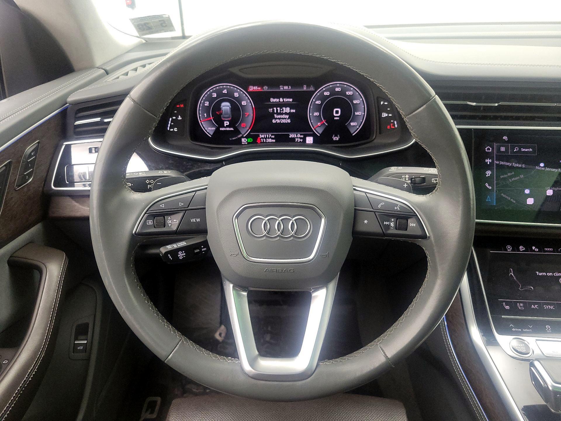 Thumbnail: 2024 Audi Q8 - 10
