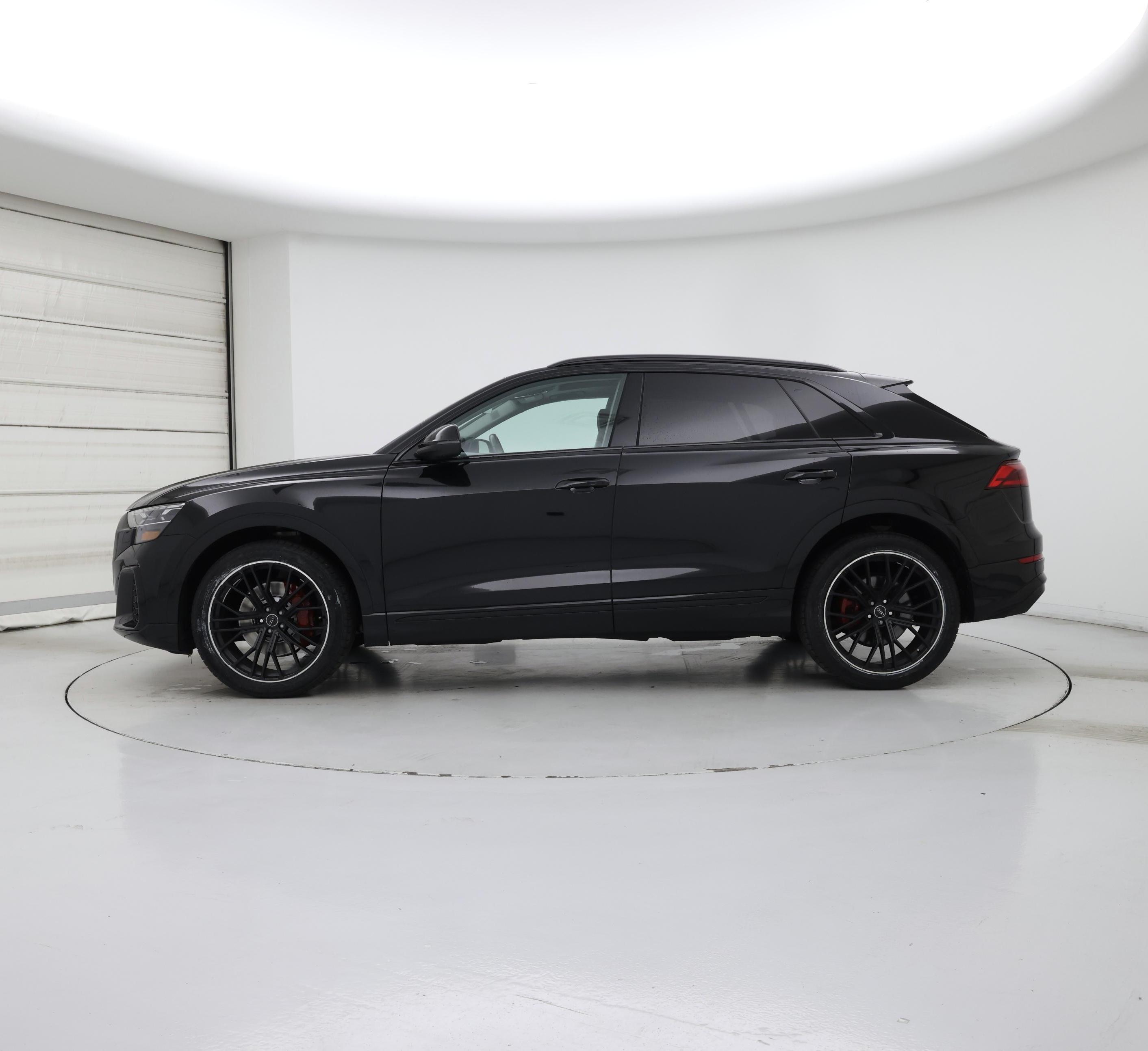 Thumbnail: 2024 Audi Q8 - 3