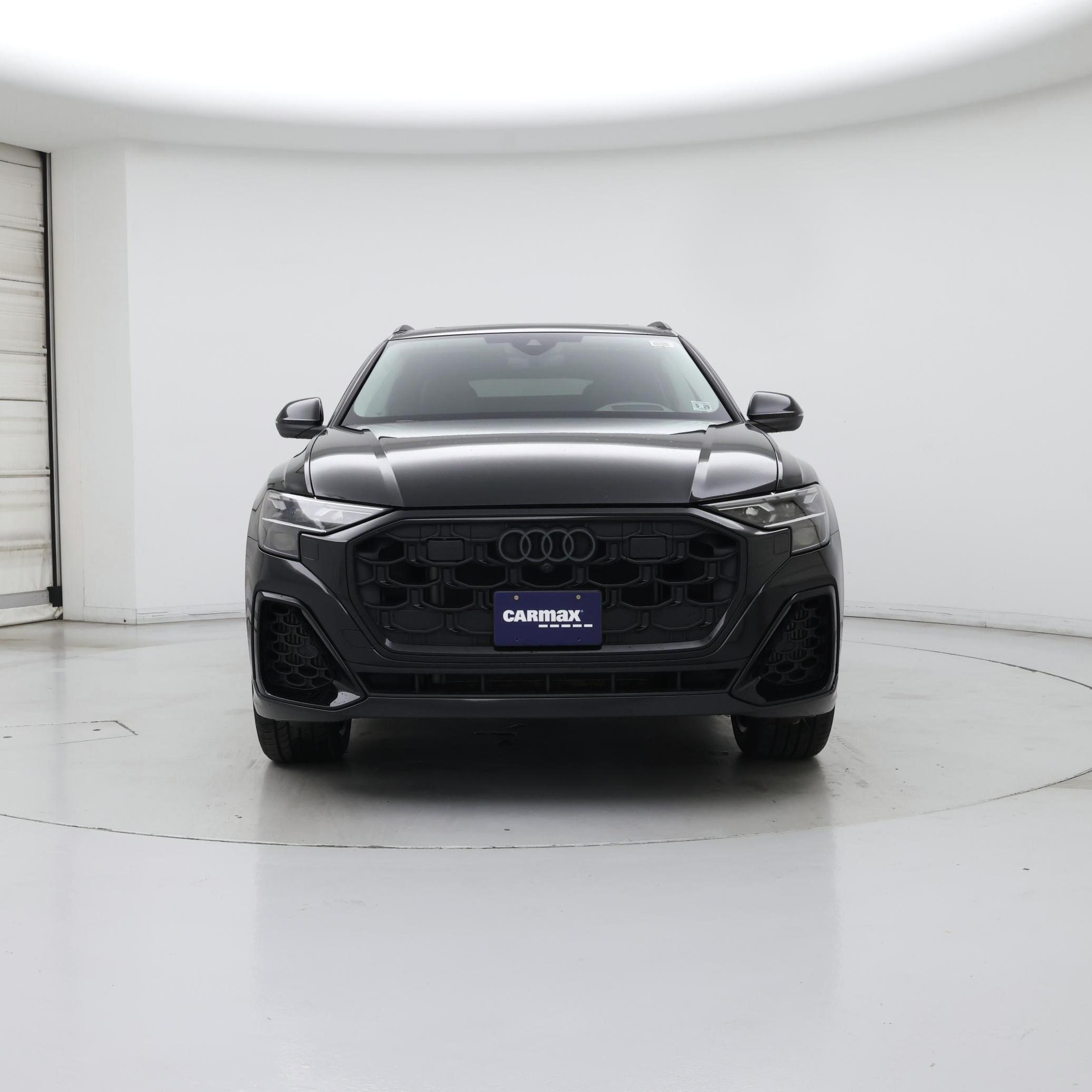Thumbnail: 2024 Audi Q8 - 5