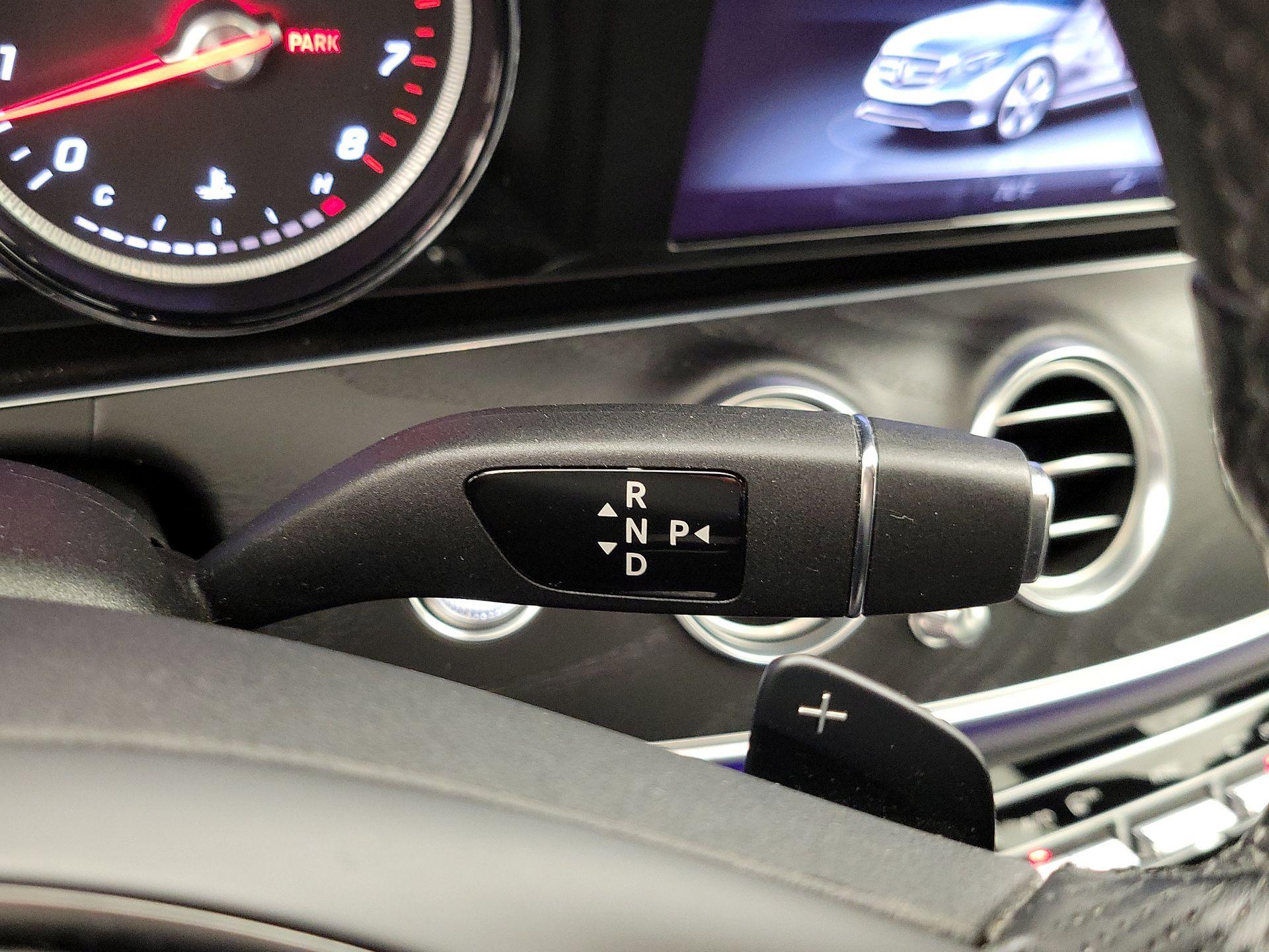 Thumbnail: 2017 Mercedes-Benz E-Class - 18