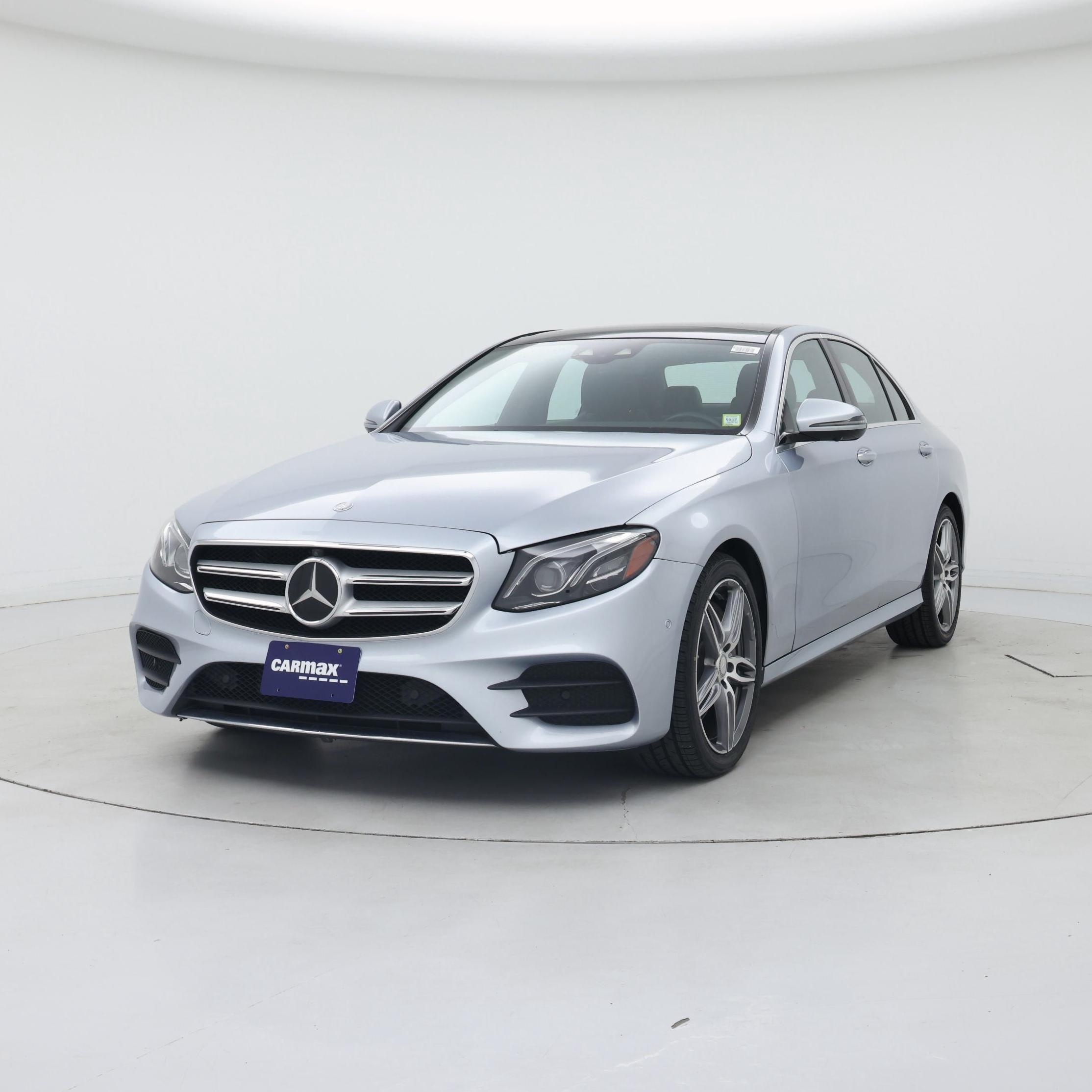 Thumbnail: 2017 Mercedes-Benz E-Class - 4