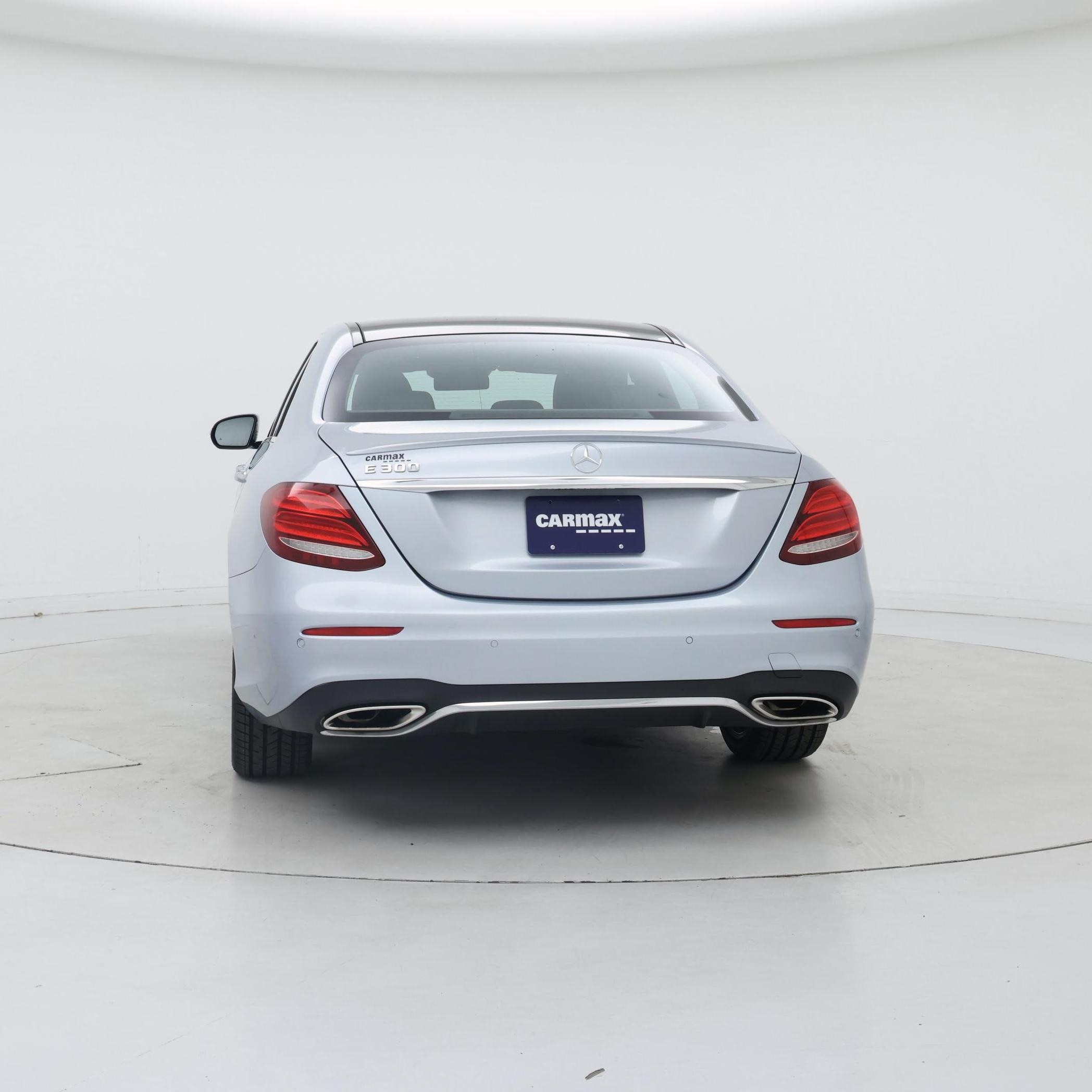 Thumbnail: 2017 Mercedes-Benz E-Class - 6