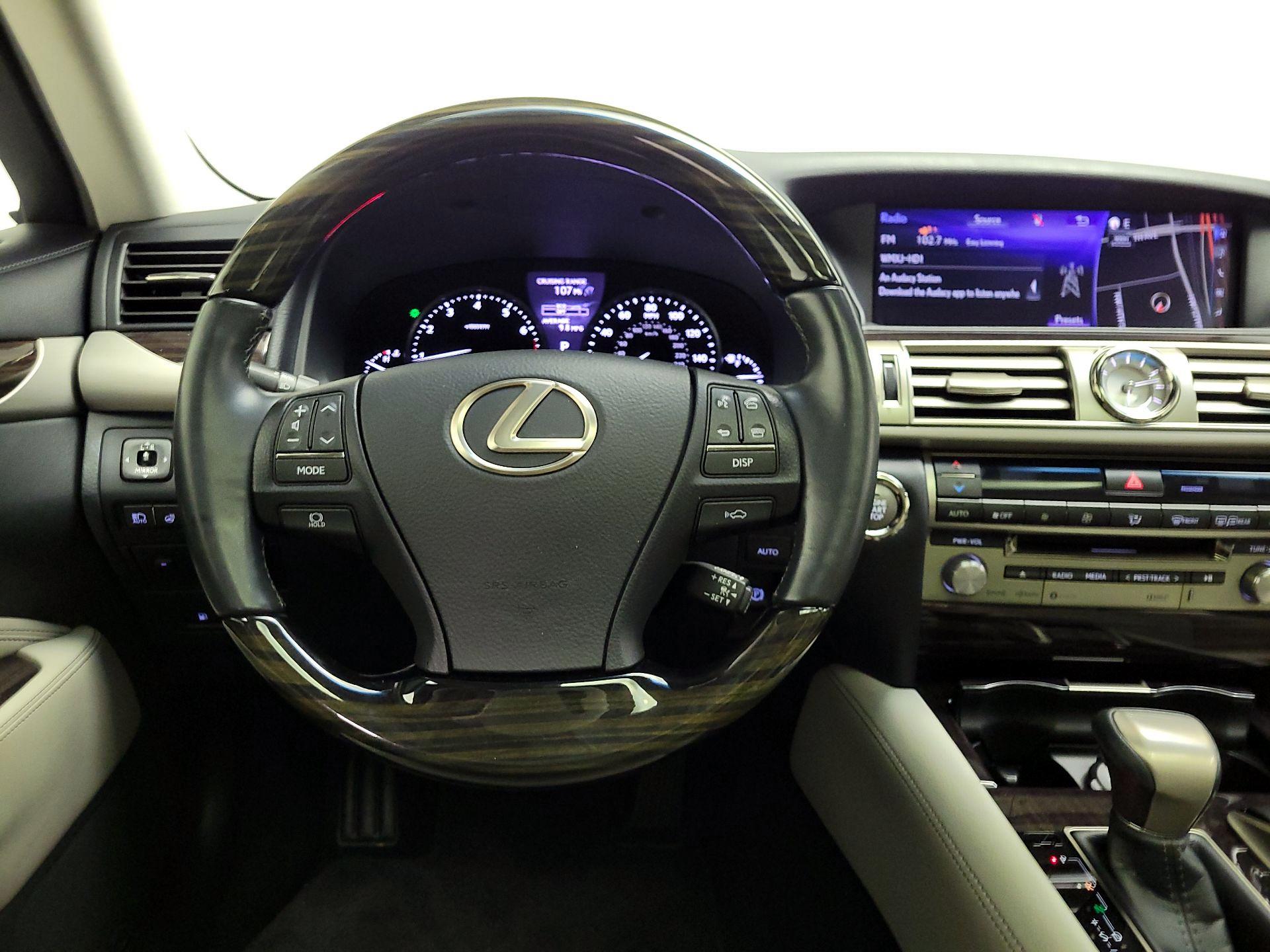 Thumbnail: 2017 Lexus LS - 10