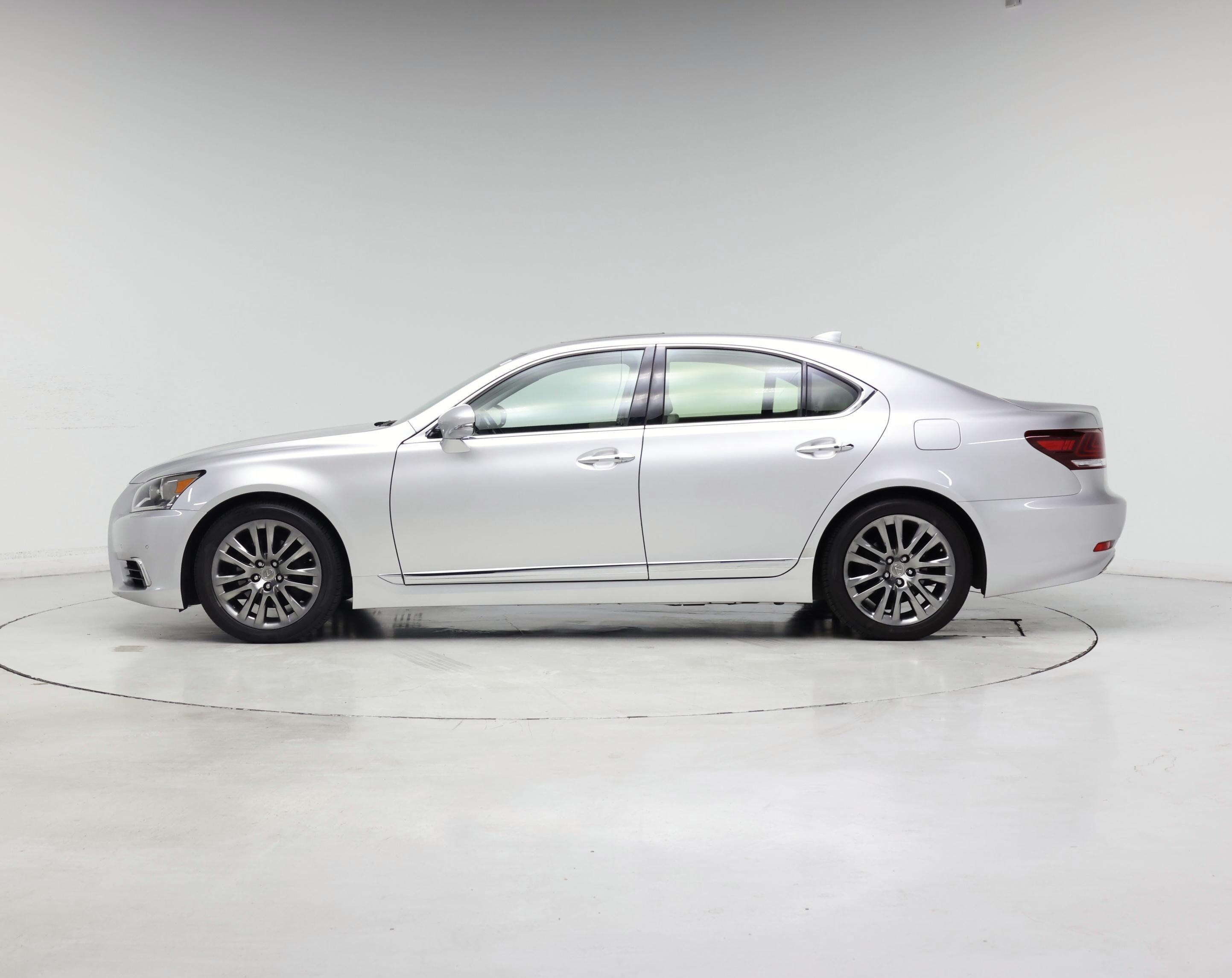 Thumbnail: 2017 Lexus LS - 3