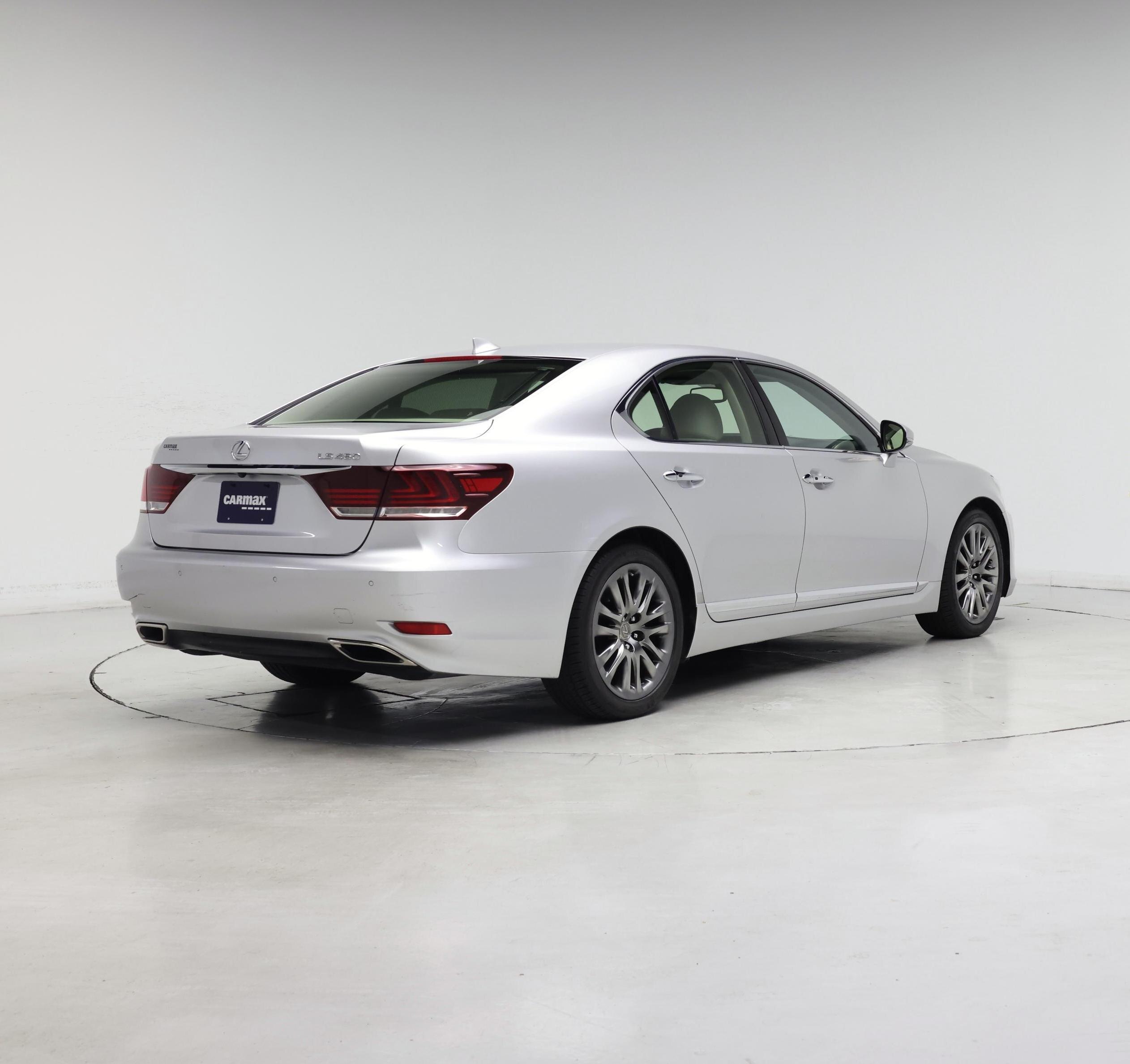 Thumbnail: 2017 Lexus LS - 8