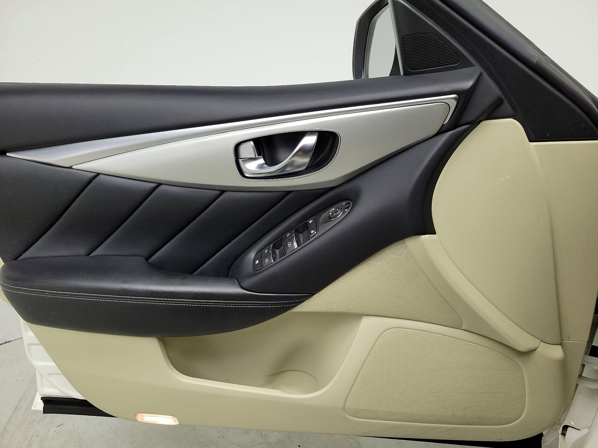 Thumbnail: 2020 INFINITI Q50 - 12
