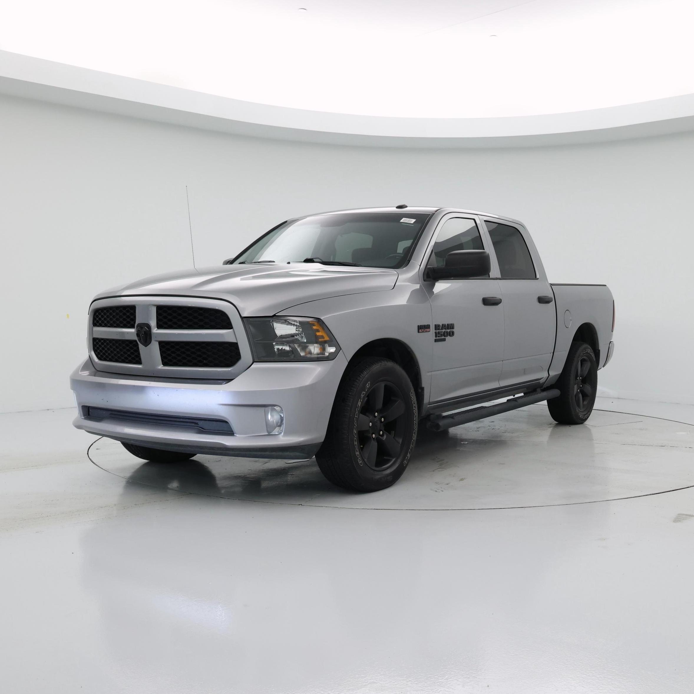 Thumbnail: 2021 RAM 1500 Classic - 4