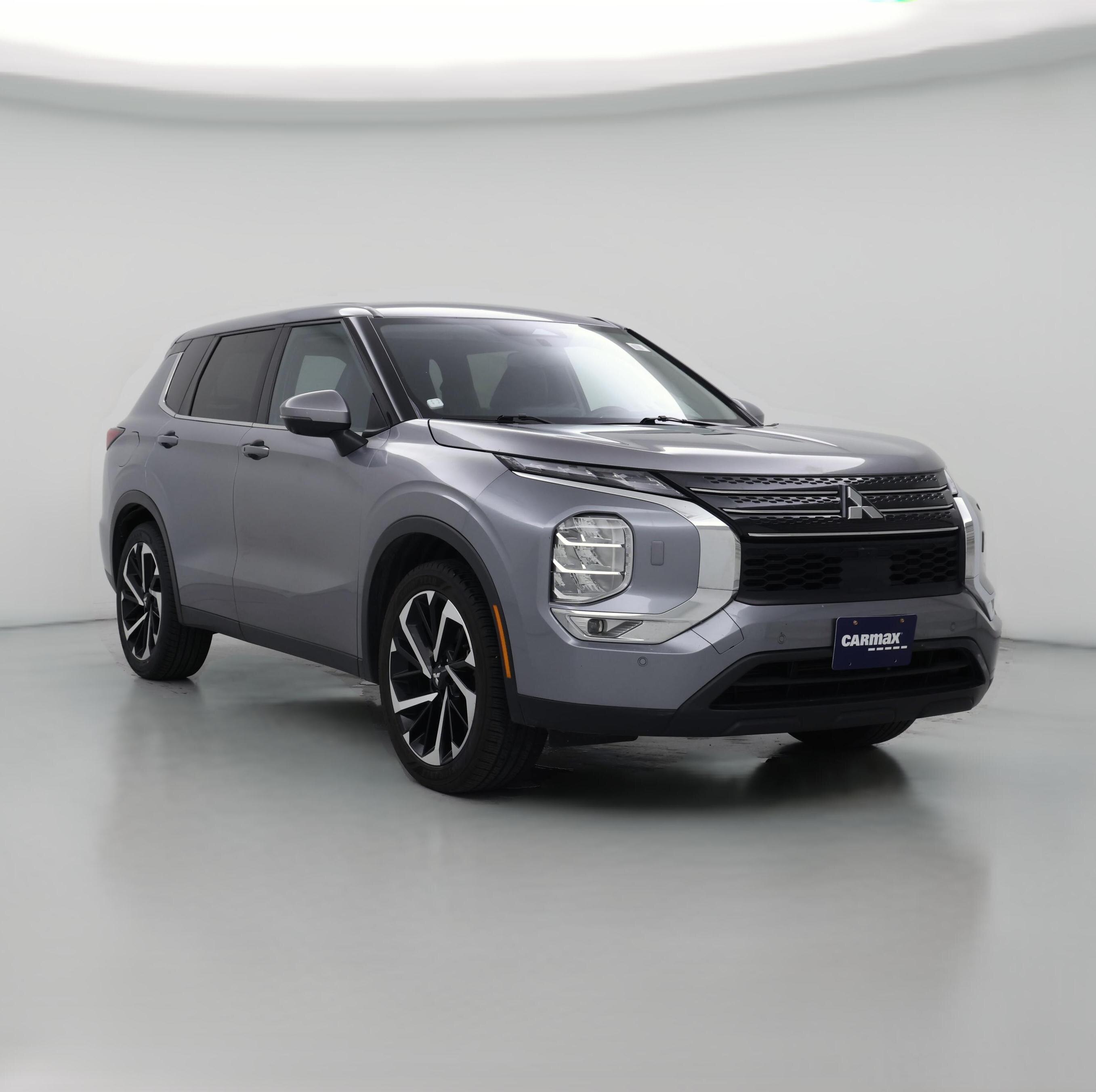 Thumbnail: 2024 Mitsubishi Outlander - 1