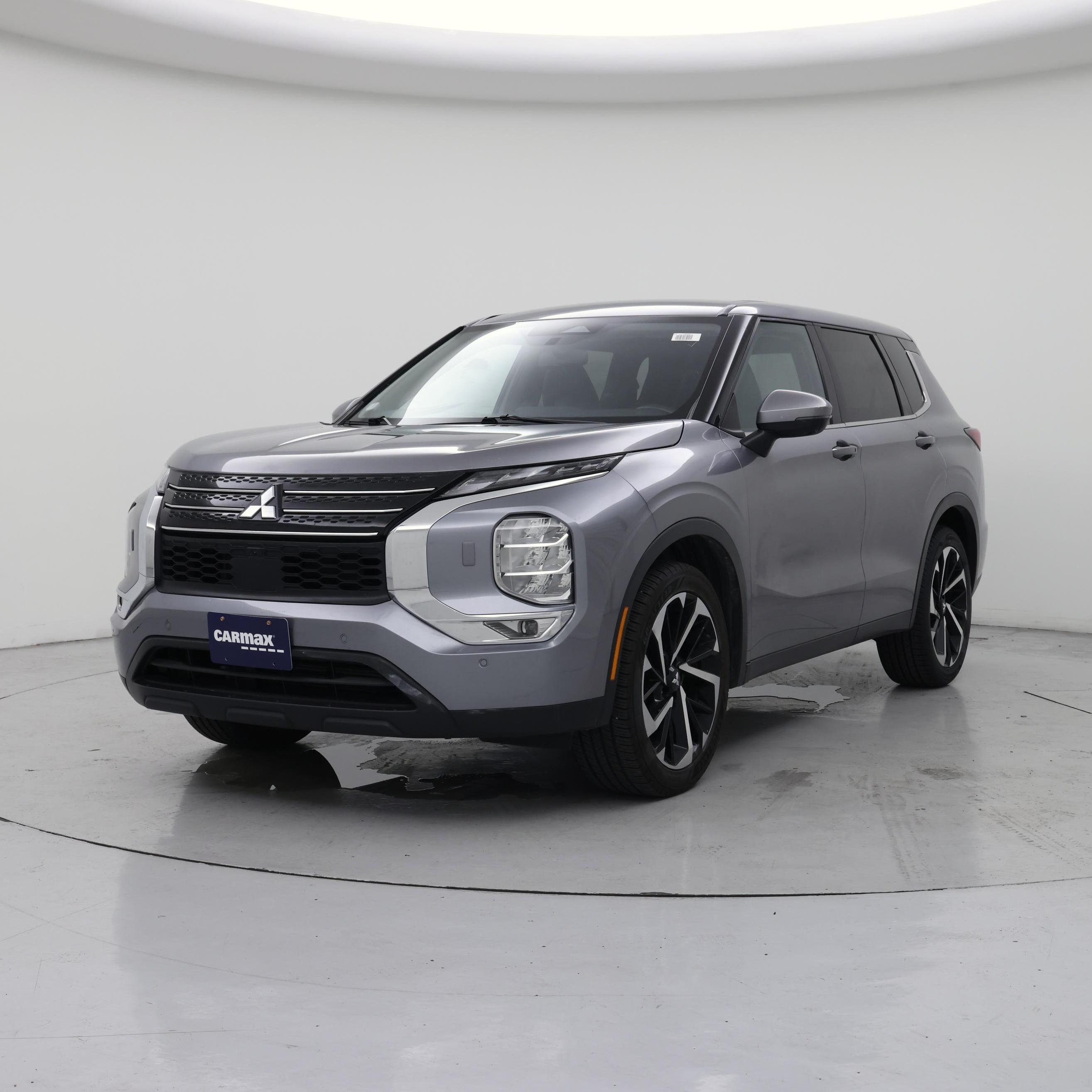 Thumbnail: 2024 Mitsubishi Outlander - 4