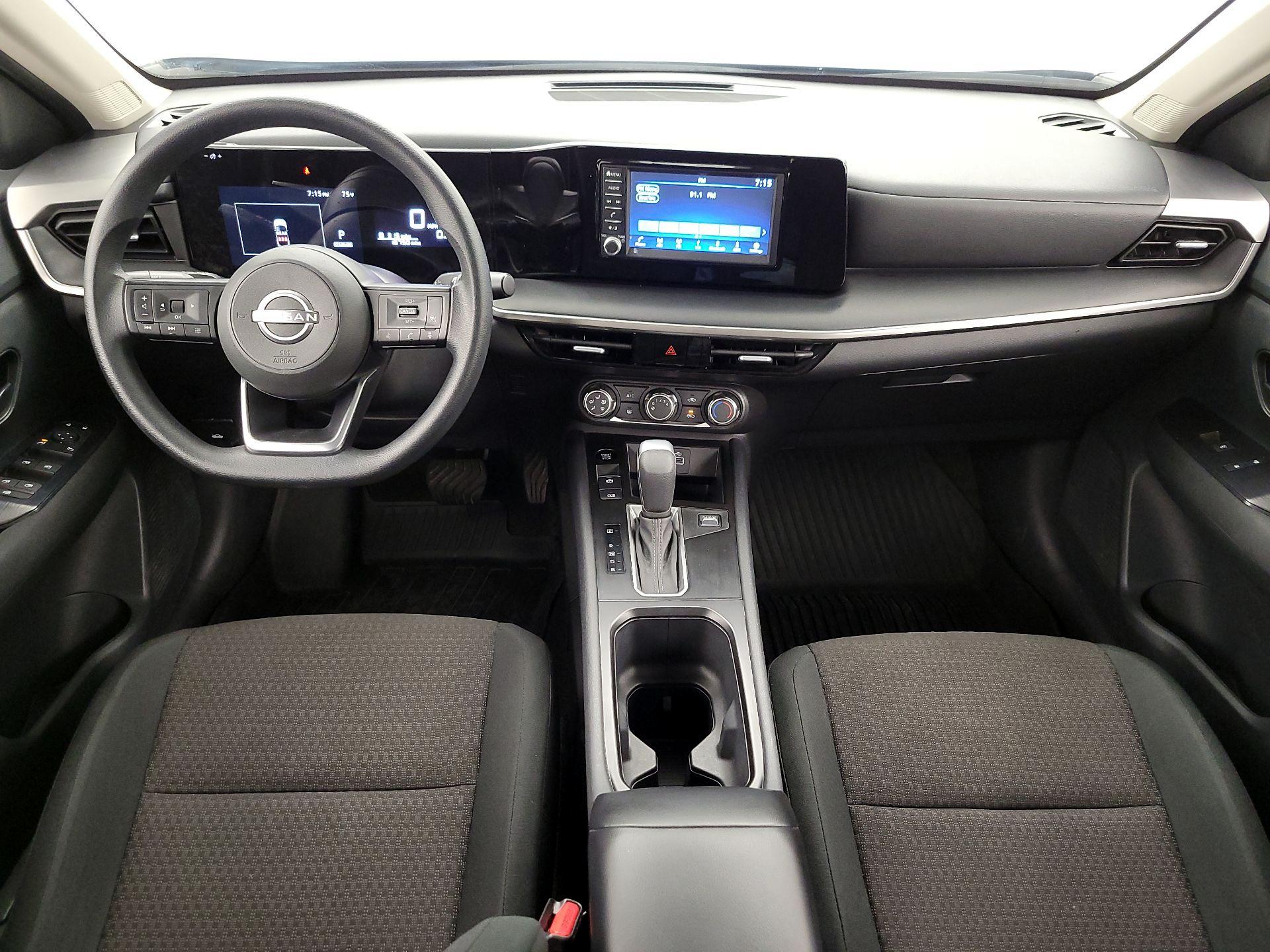 Thumbnail: 2025 Nissan Kicks - 9