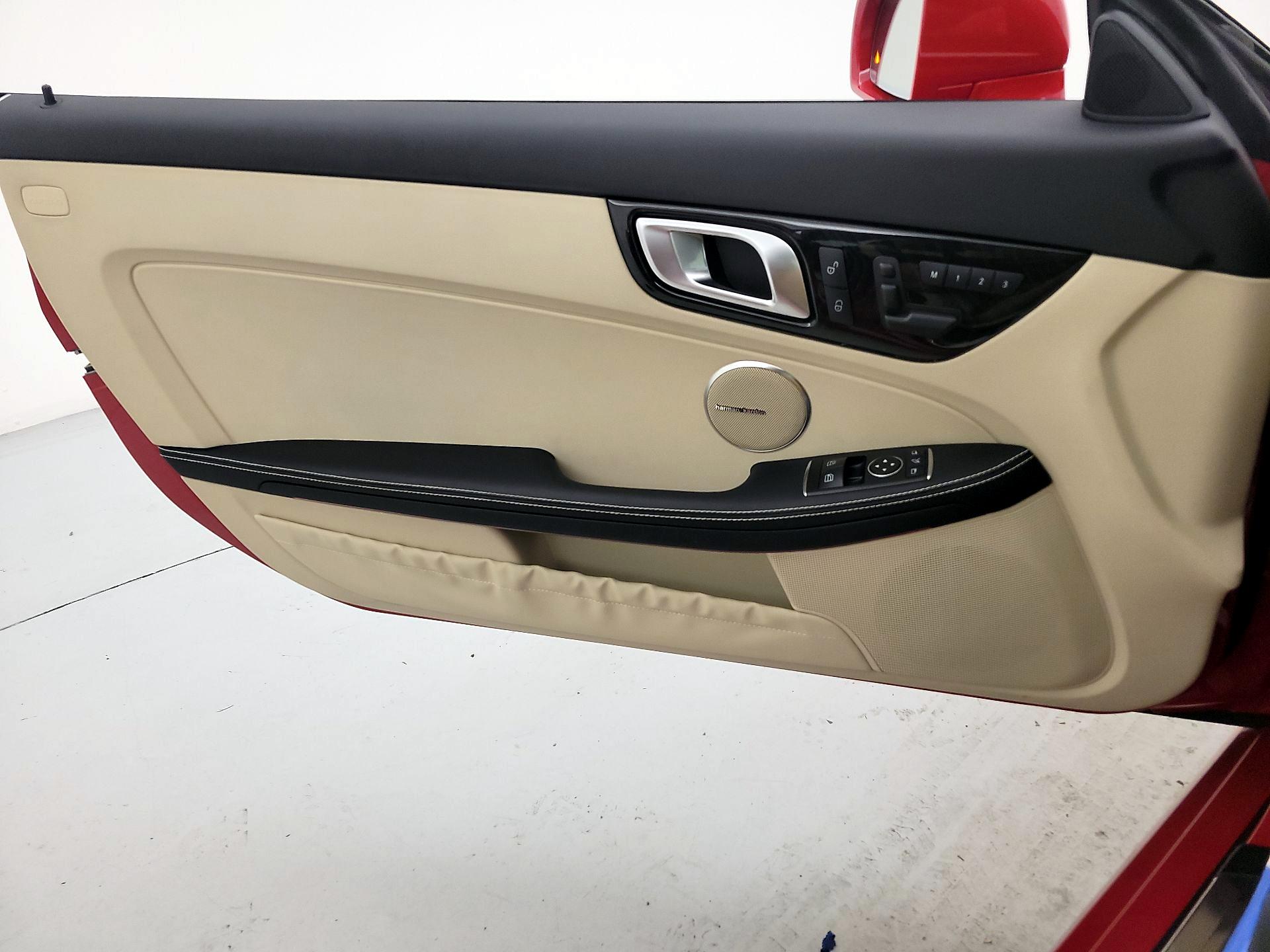 Thumbnail: 2016 Mercedes-Benz SLK - 12