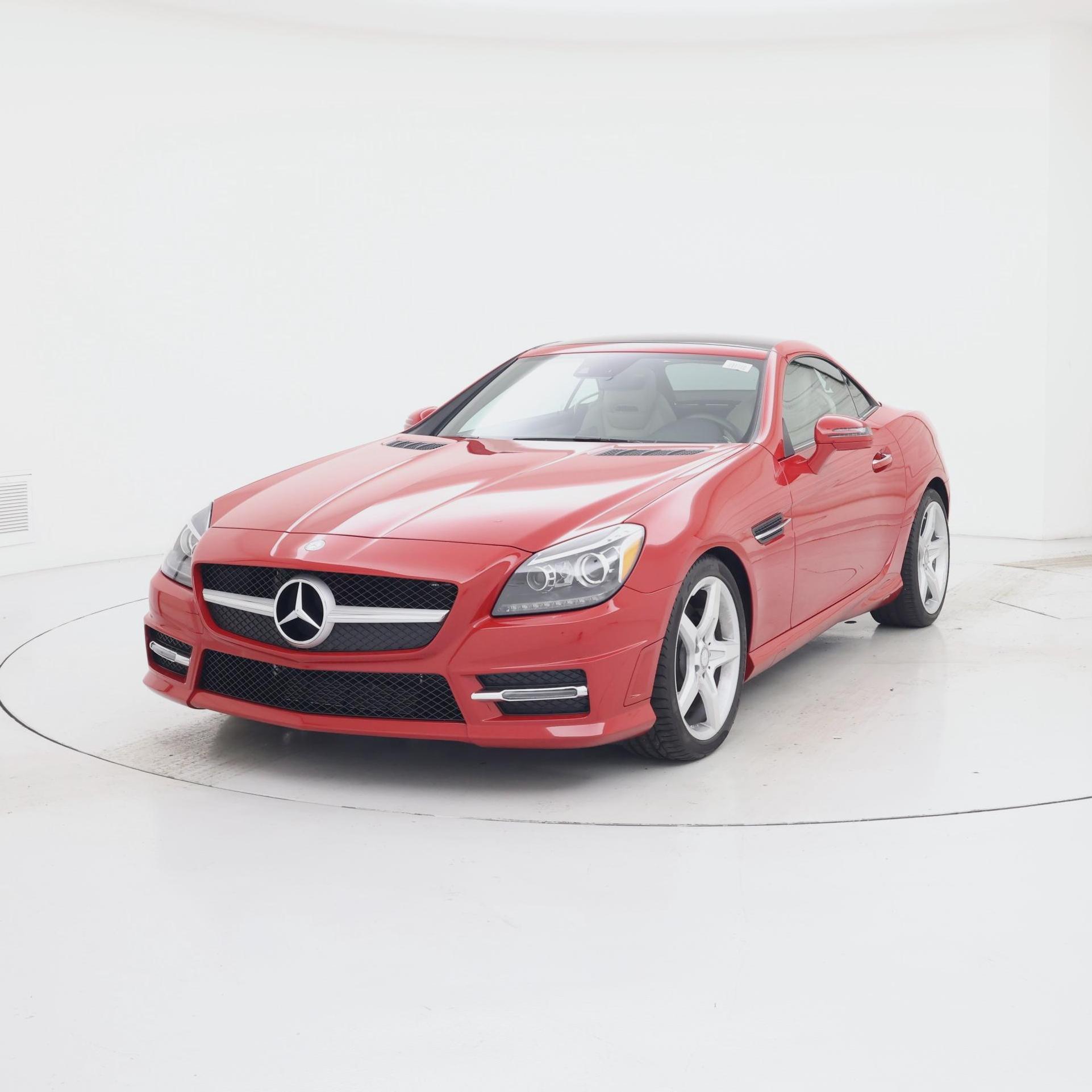 Thumbnail: 2016 Mercedes-Benz SLK - 4