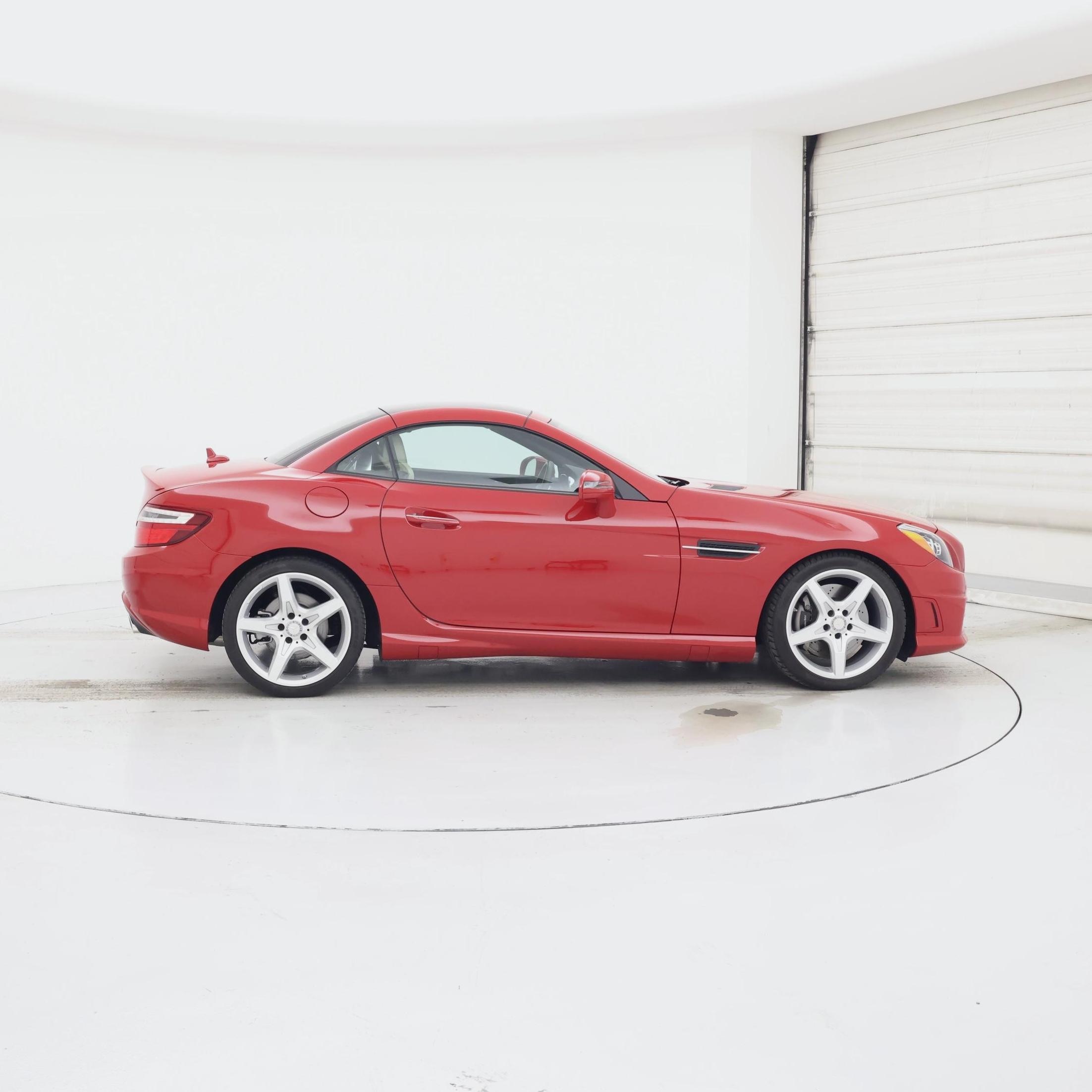 Thumbnail: 2016 Mercedes-Benz SLK - 7