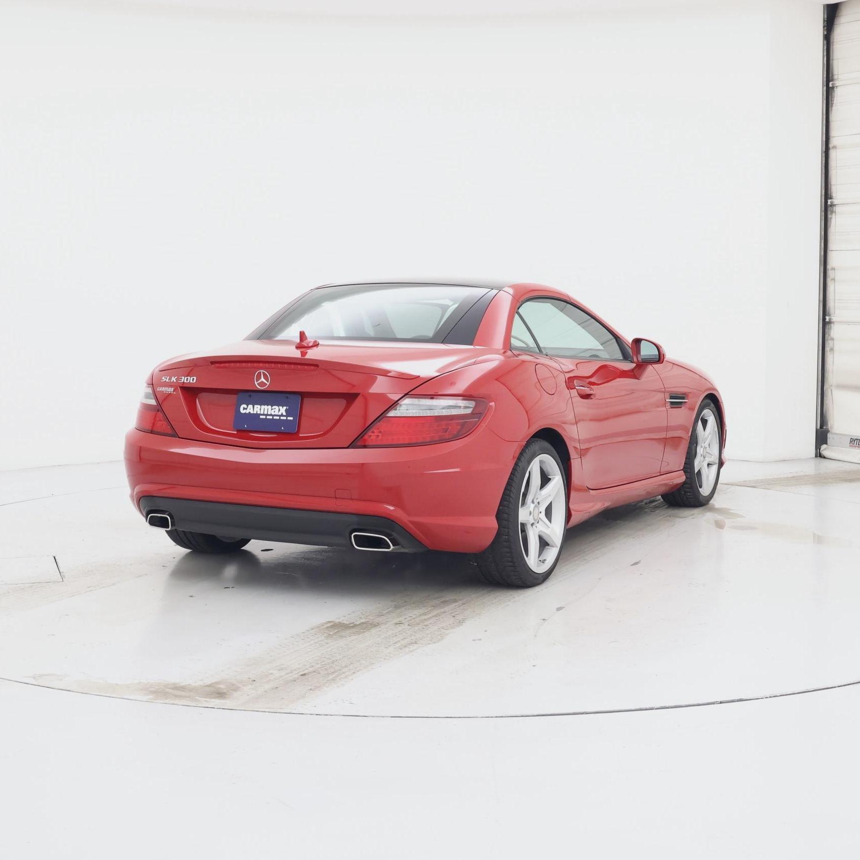 Thumbnail: 2016 Mercedes-Benz SLK - 8
