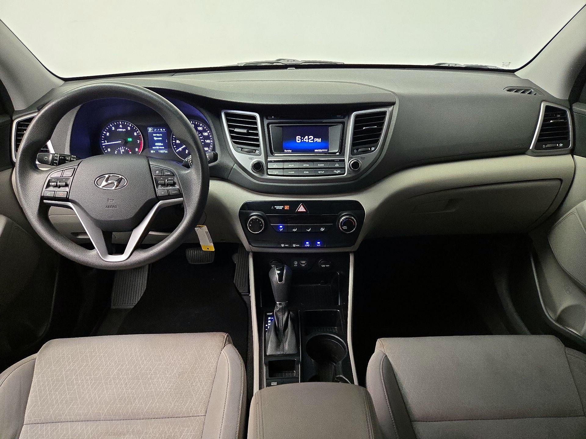 Thumbnail: 2016 Hyundai Tucson - 9