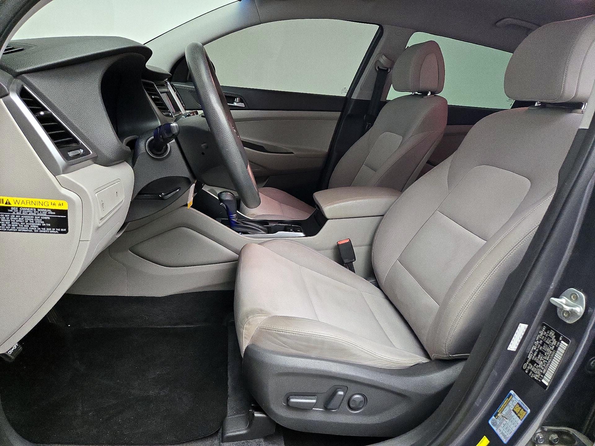 Thumbnail: 2016 Hyundai Tucson - 11