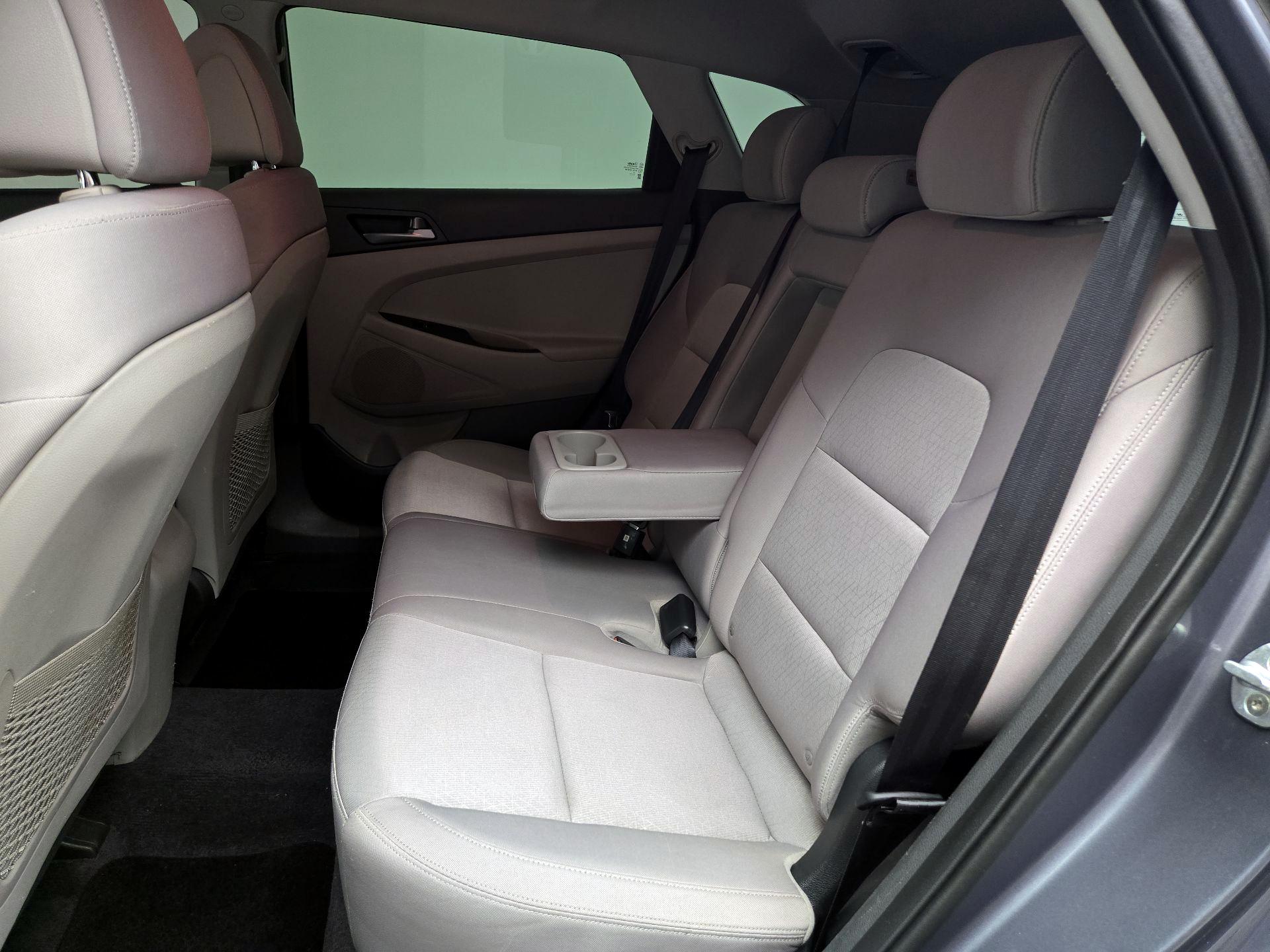 Thumbnail: 2016 Hyundai Tucson - 19