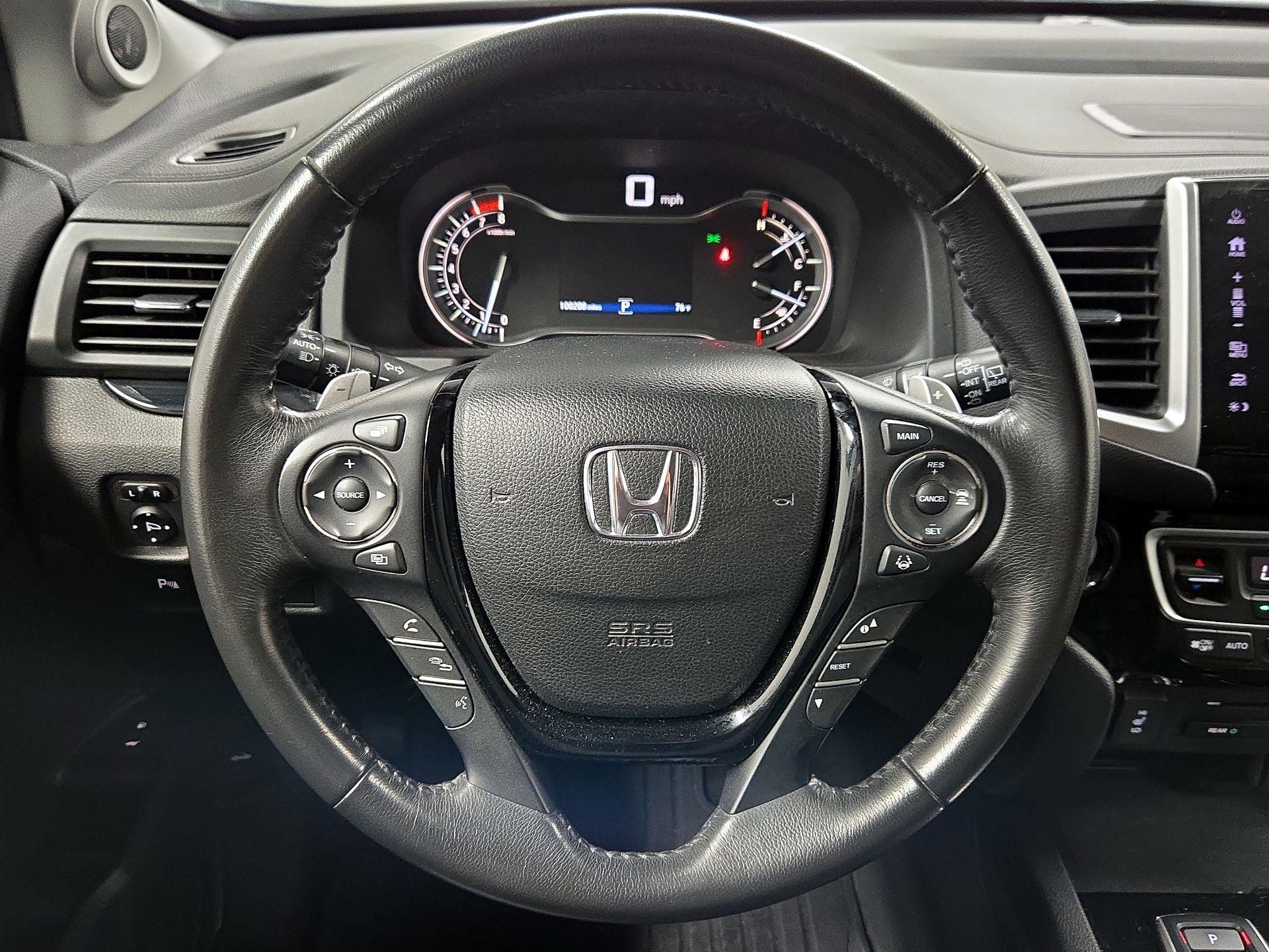 Thumbnail: 2017 Honda Pilot - 10
