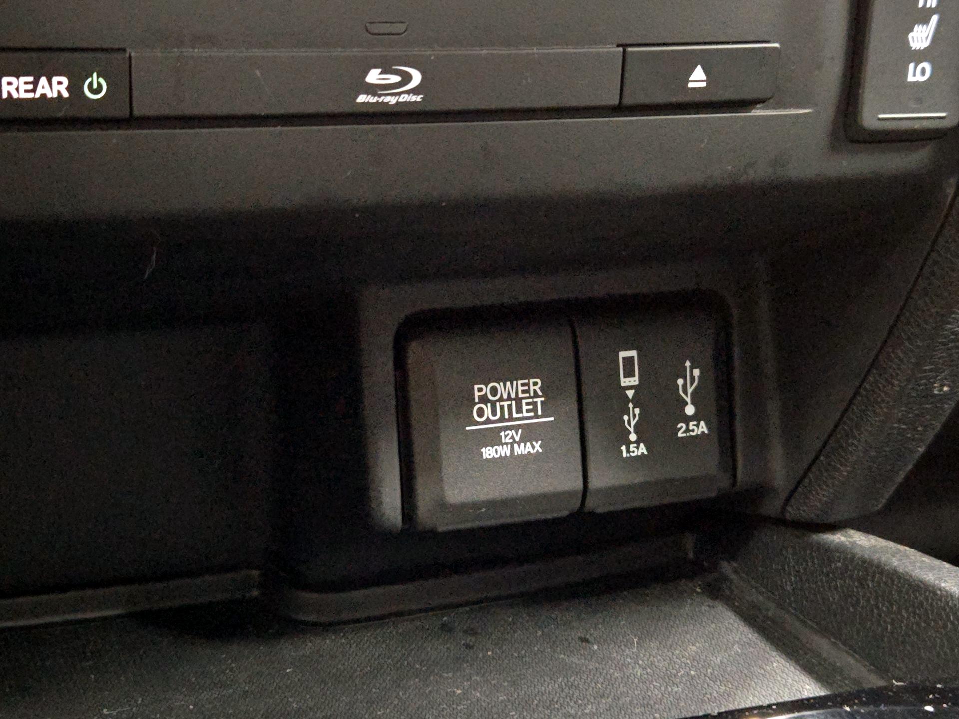 Thumbnail: 2017 Honda Pilot - 19