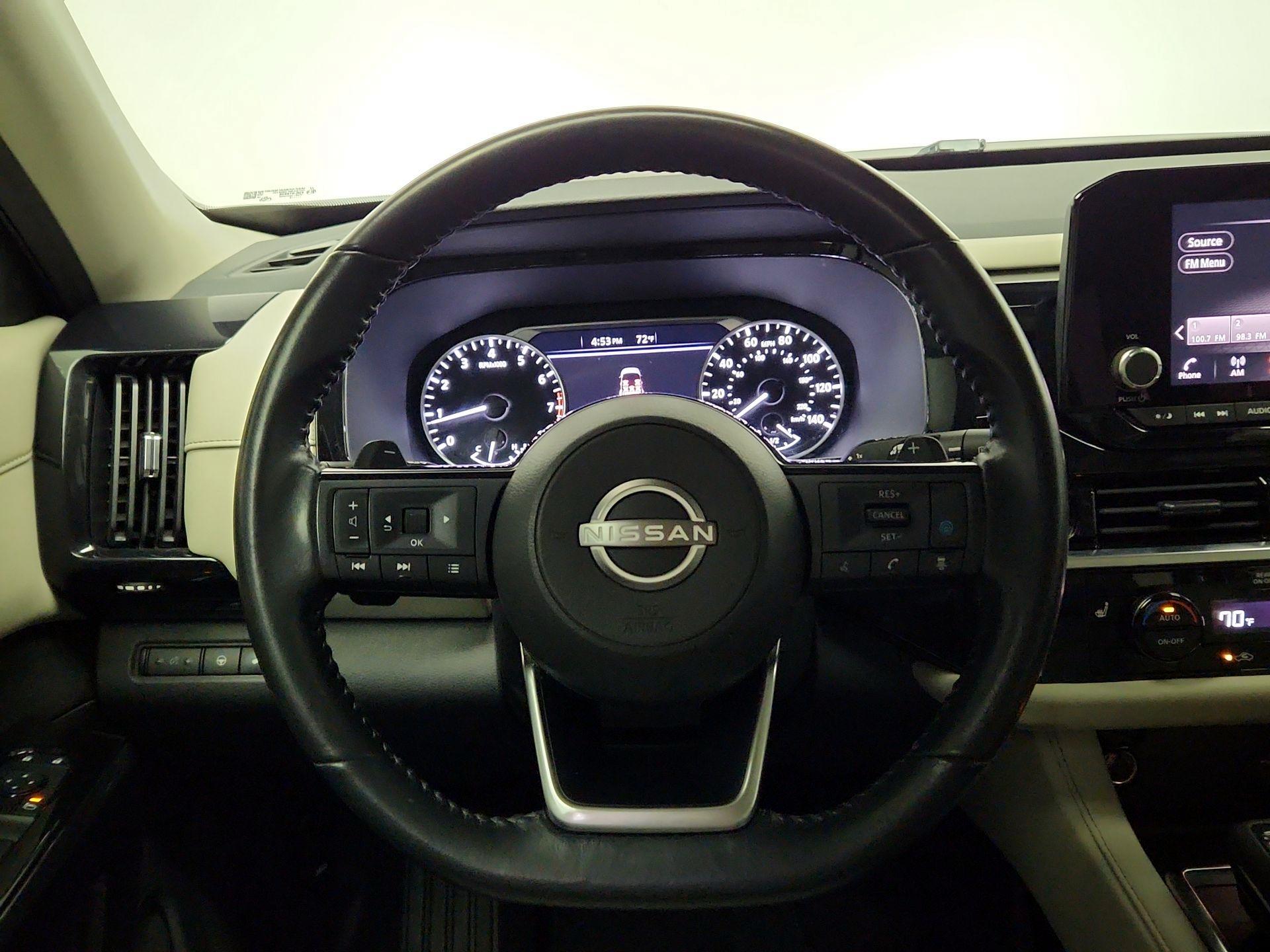 Thumbnail: 2022 Nissan Pathfinder - 10