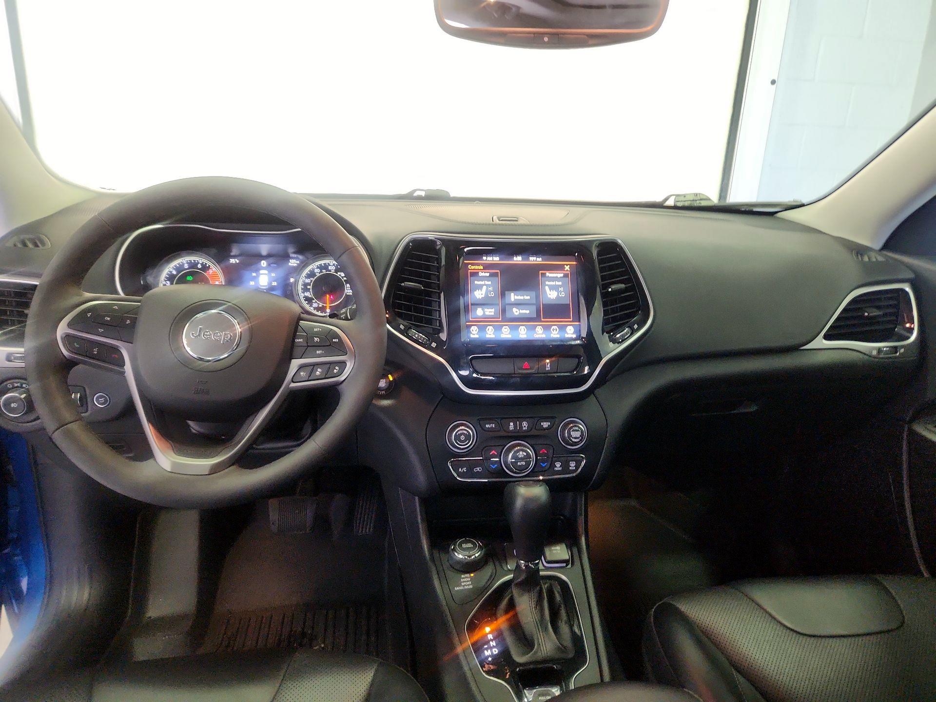 Thumbnail: 2022 Jeep Cherokee - 9